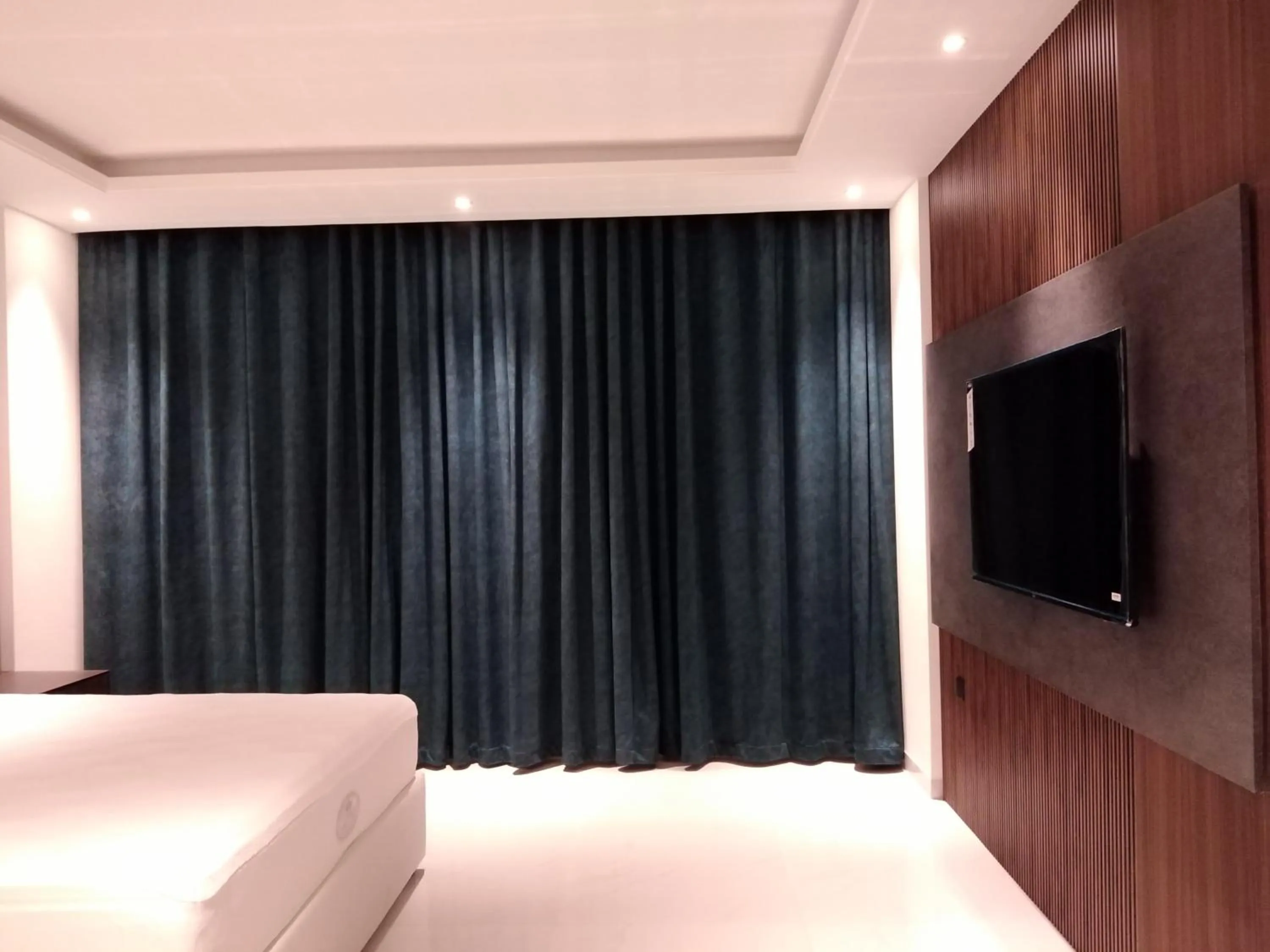 Bedroom, Bed in Nebula Hotel