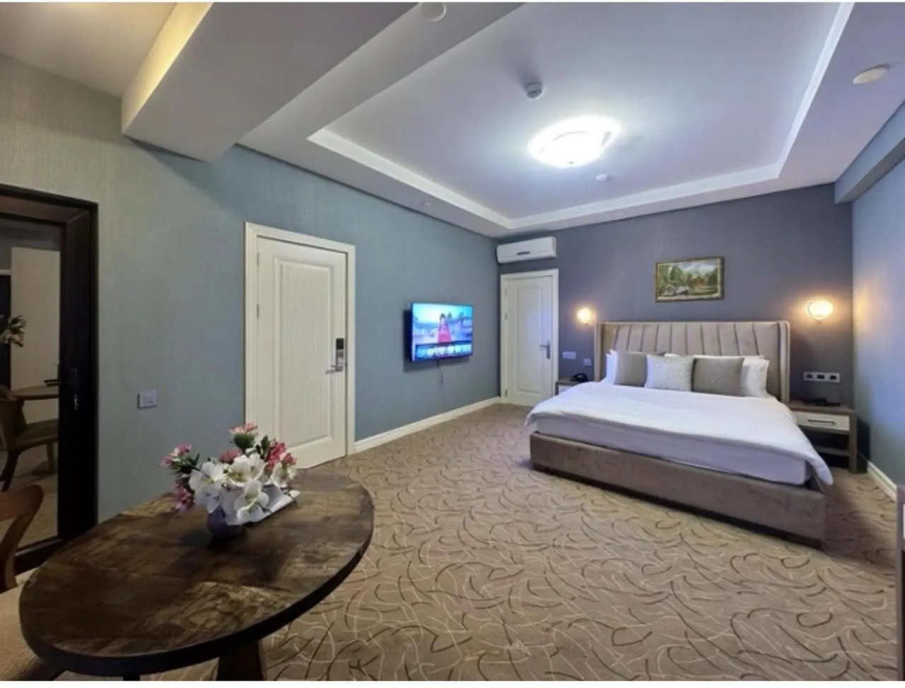 Bed in Royal Meridien Hotel