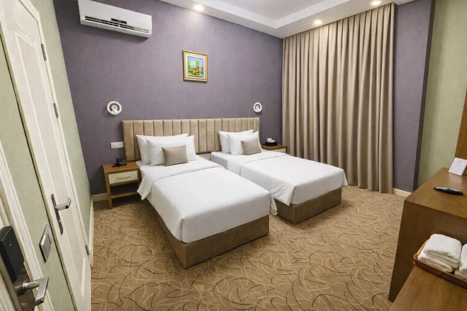 Standard Twin Room in Royal Meridien Hotel Standard Twin Room in Royal Meridien Hotel