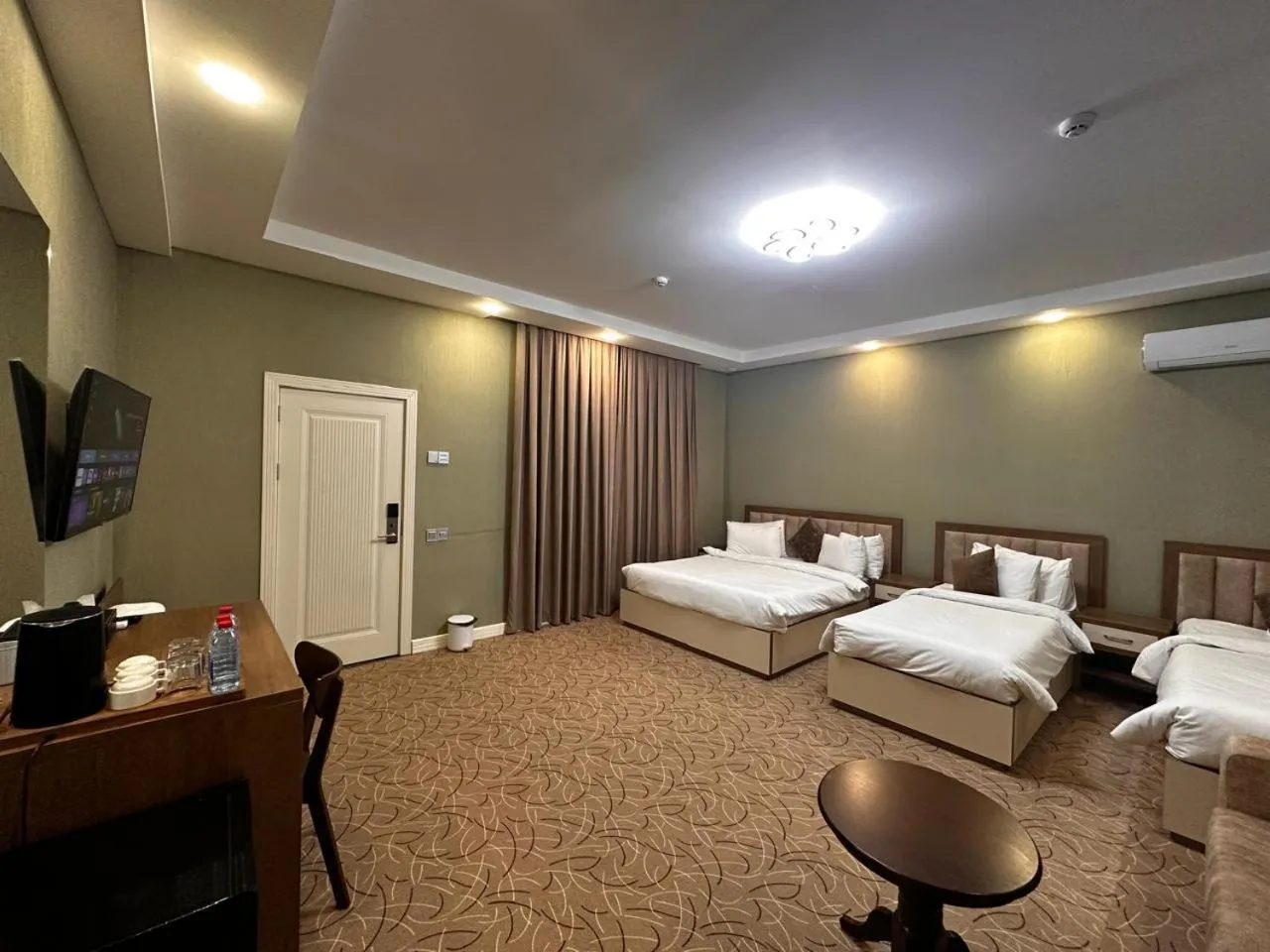 Bed in Royal Meridien Hotel