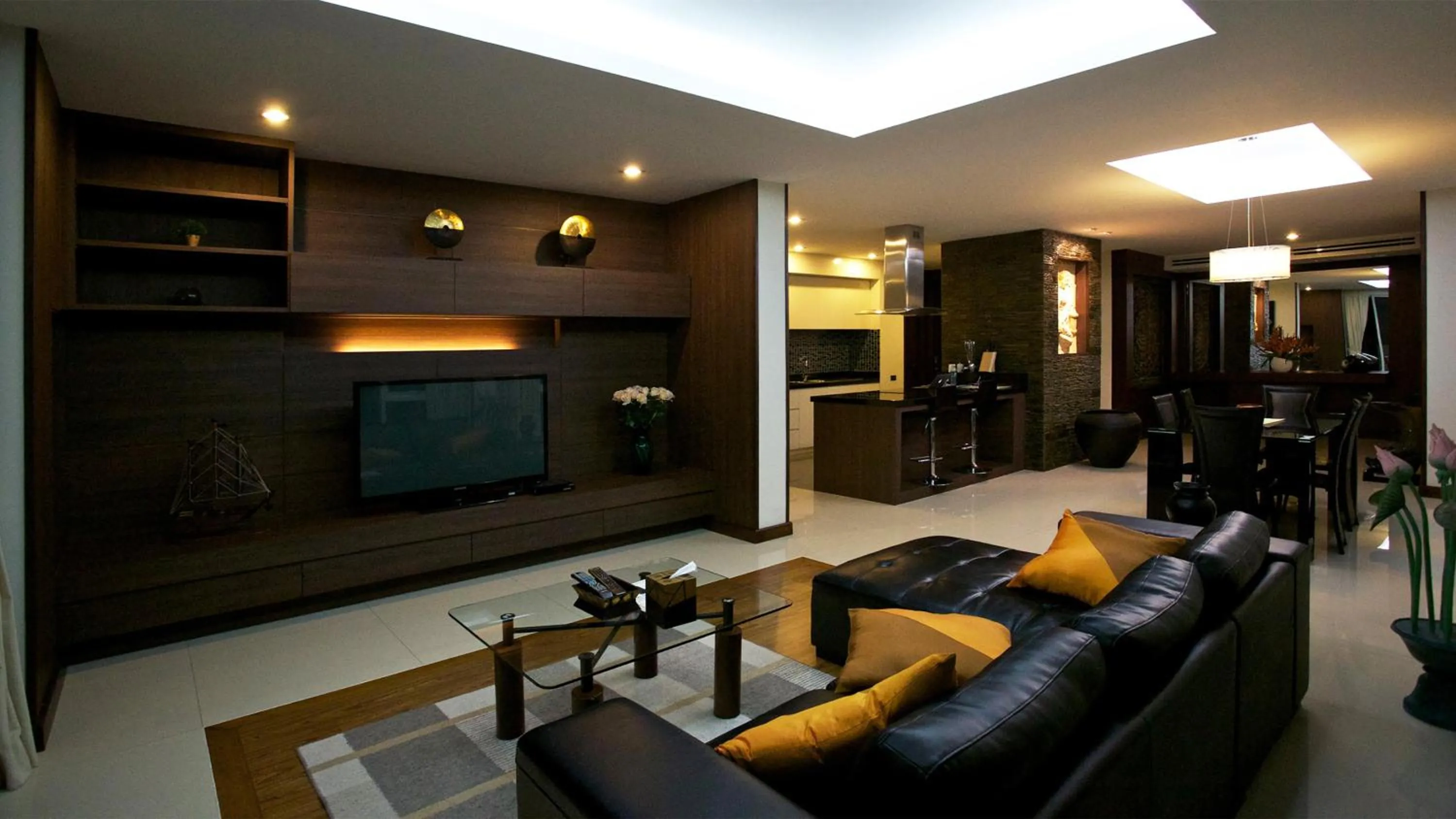 Living room in Karon Suite Apartment