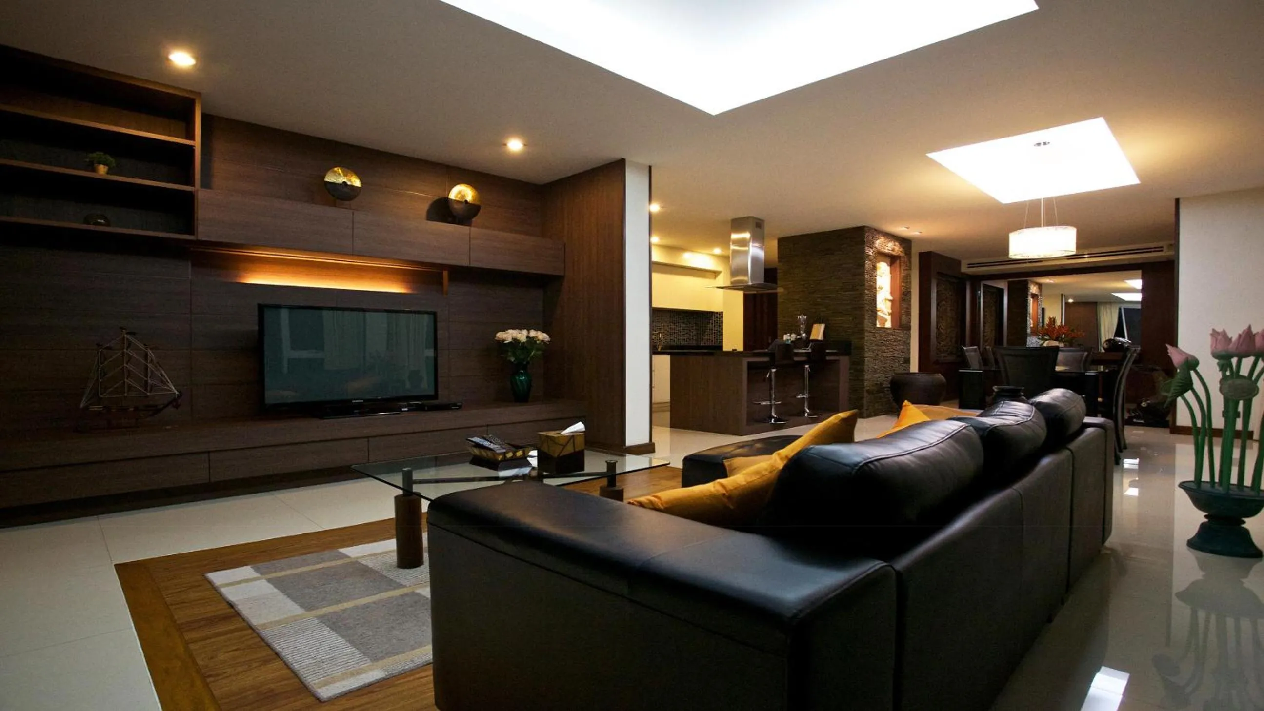 Living room in Karon Suite Apartment