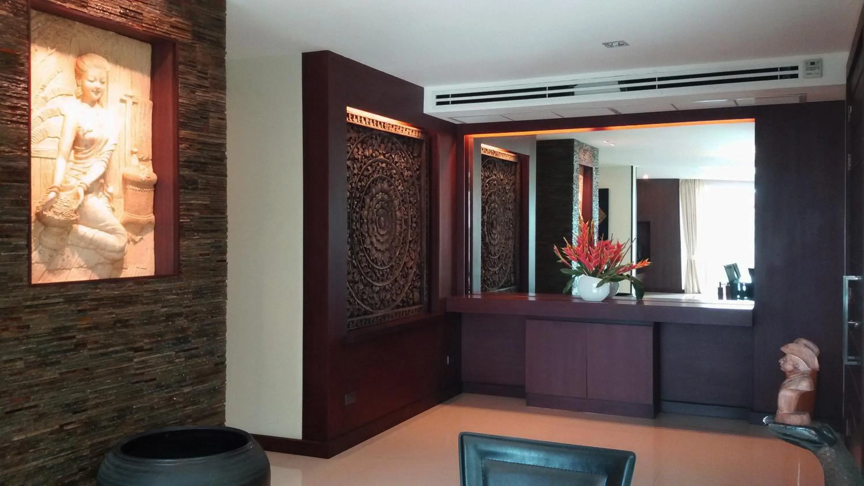 Photo of the whole room in Karon Suite Apartment
