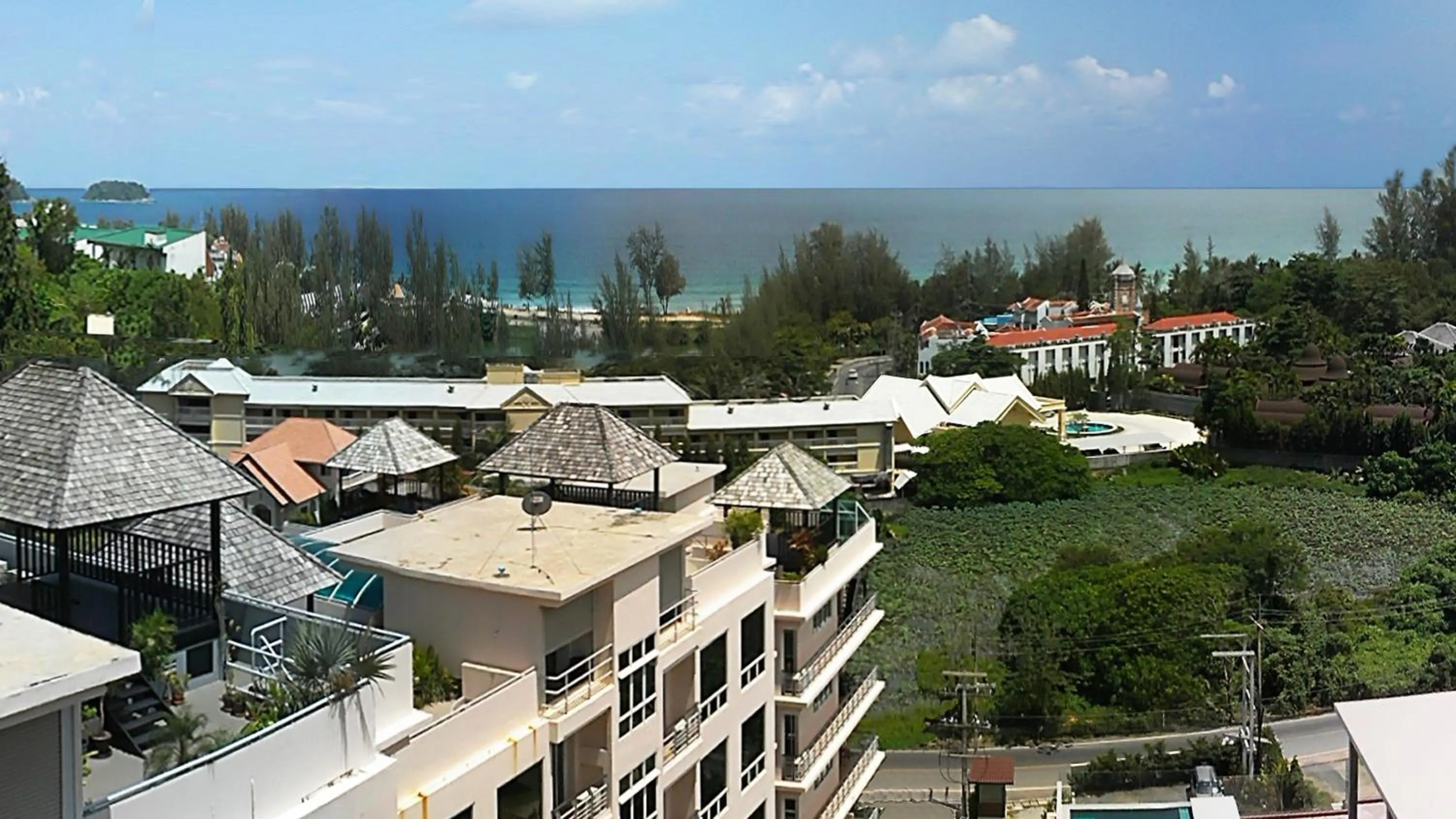 Solarium in Karon Suite Apartment