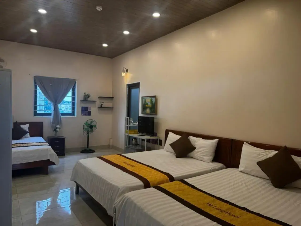 Bed in Ha Long hotel Bed in Ha Long hotel