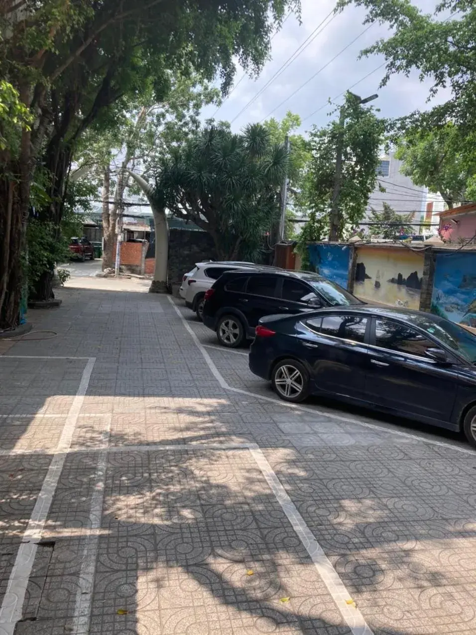 Property building in Ha Long hotel Property building in Ha Long hotel