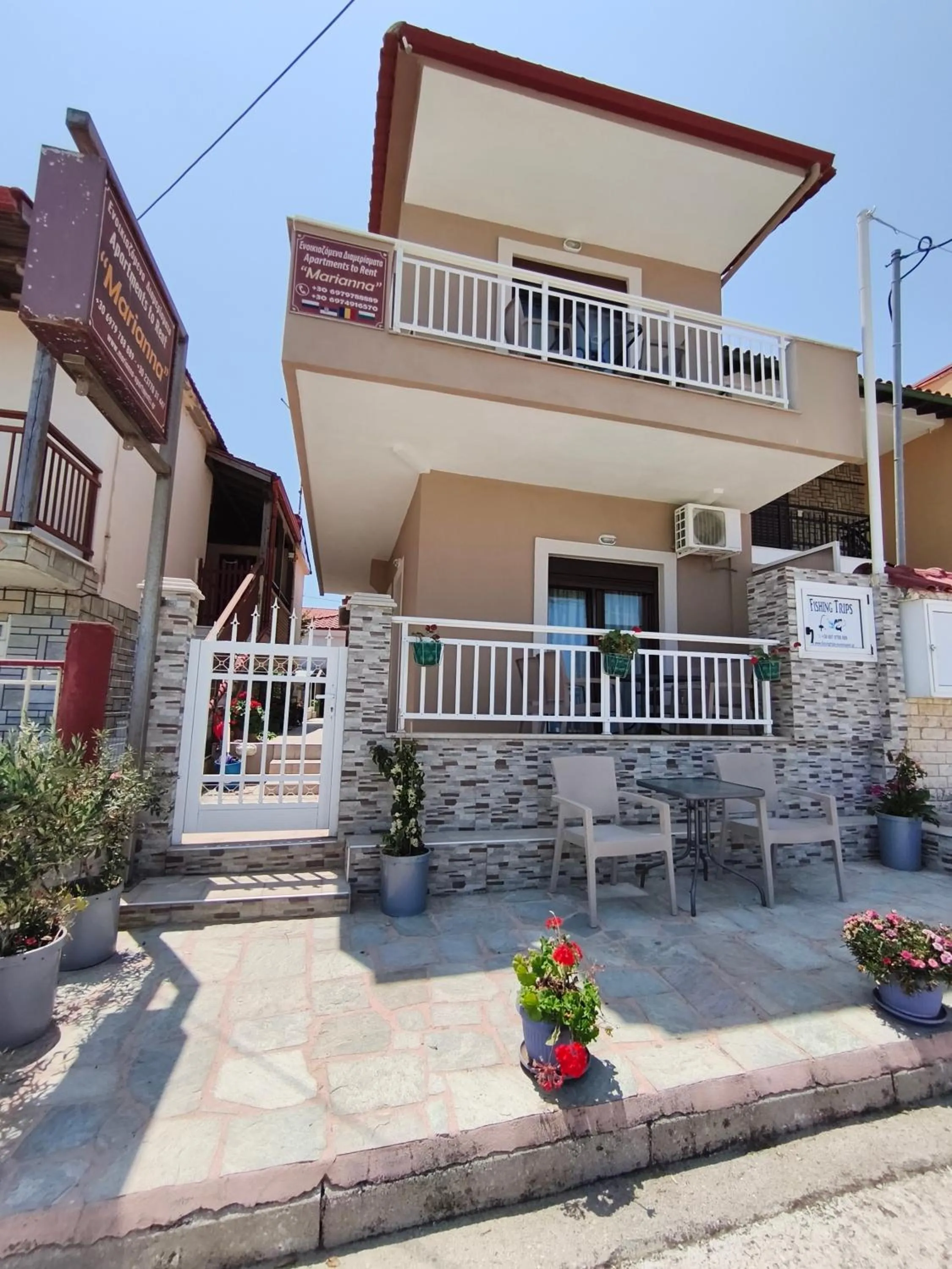 Marianna Apartments