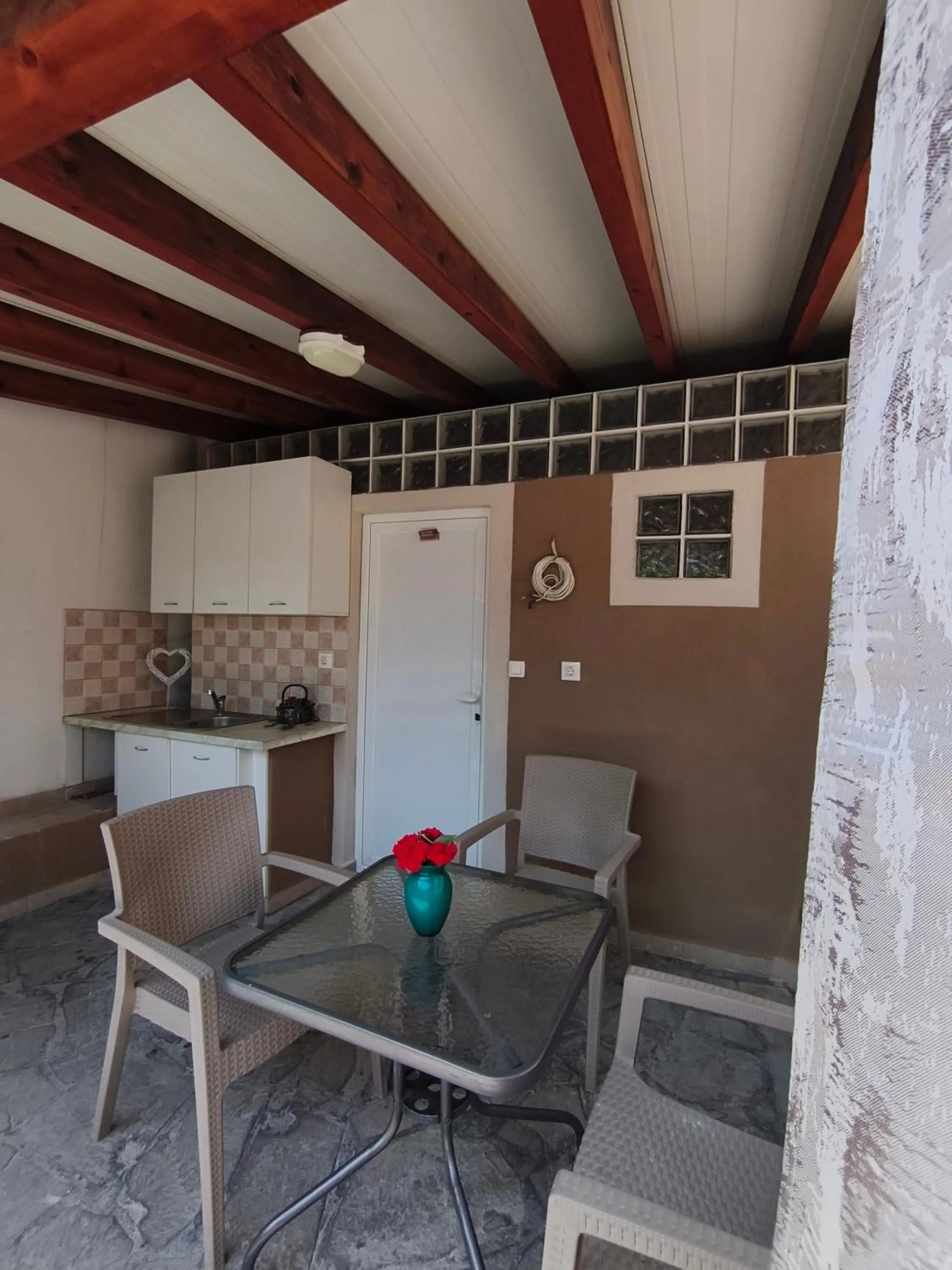 Marianna Apartments