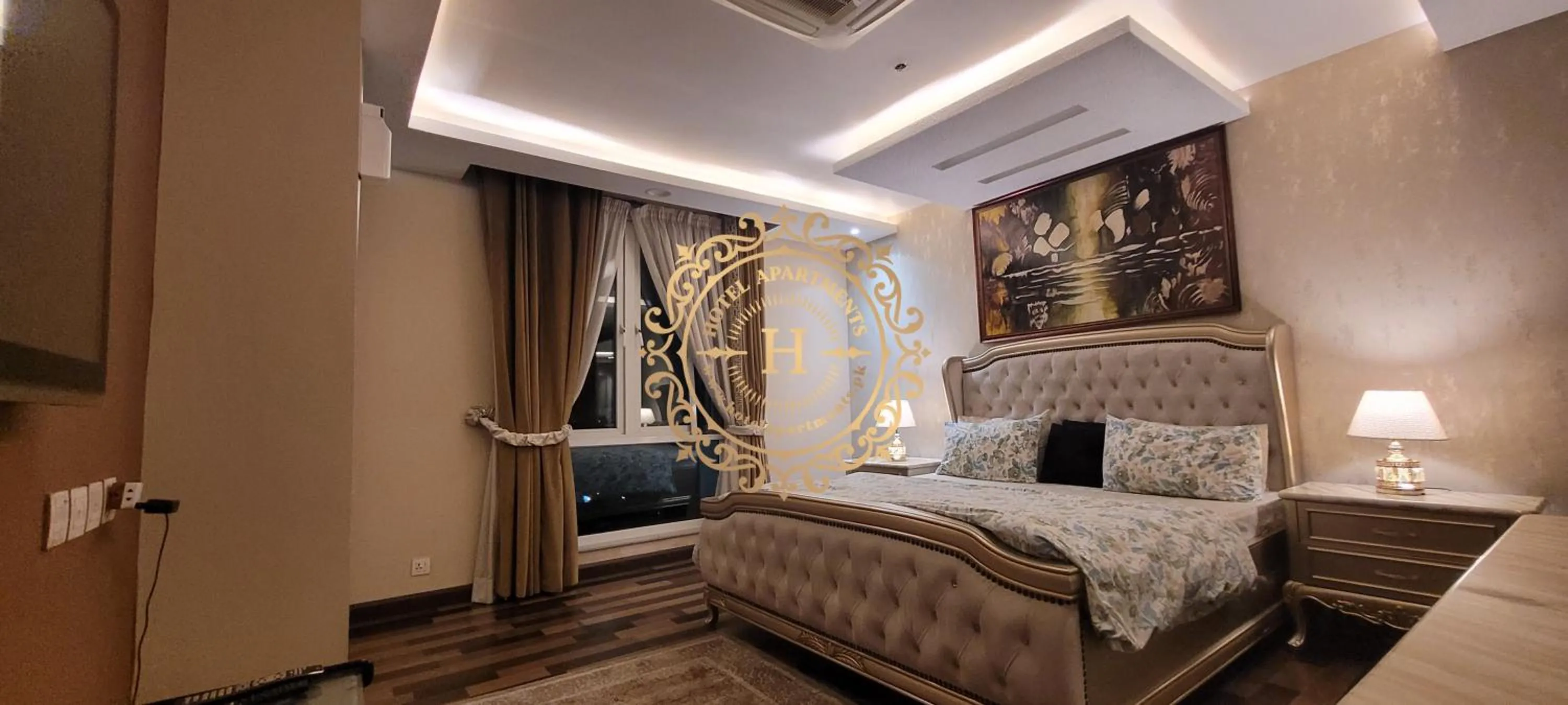 Bed in Goldcrest Apartments