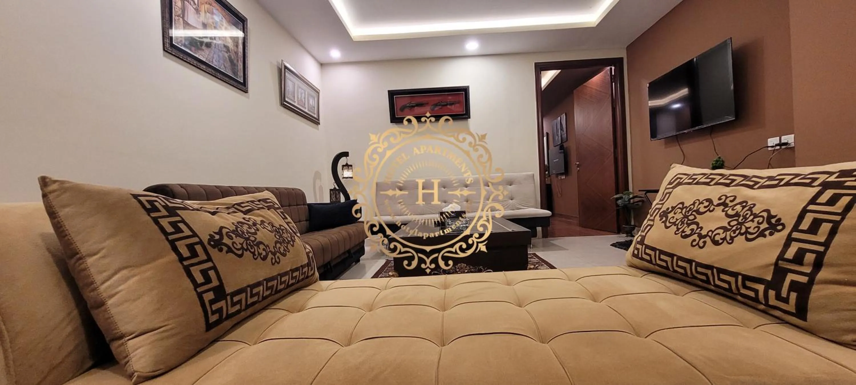 Communal lounge/ TV room in Goldcrest Apartments