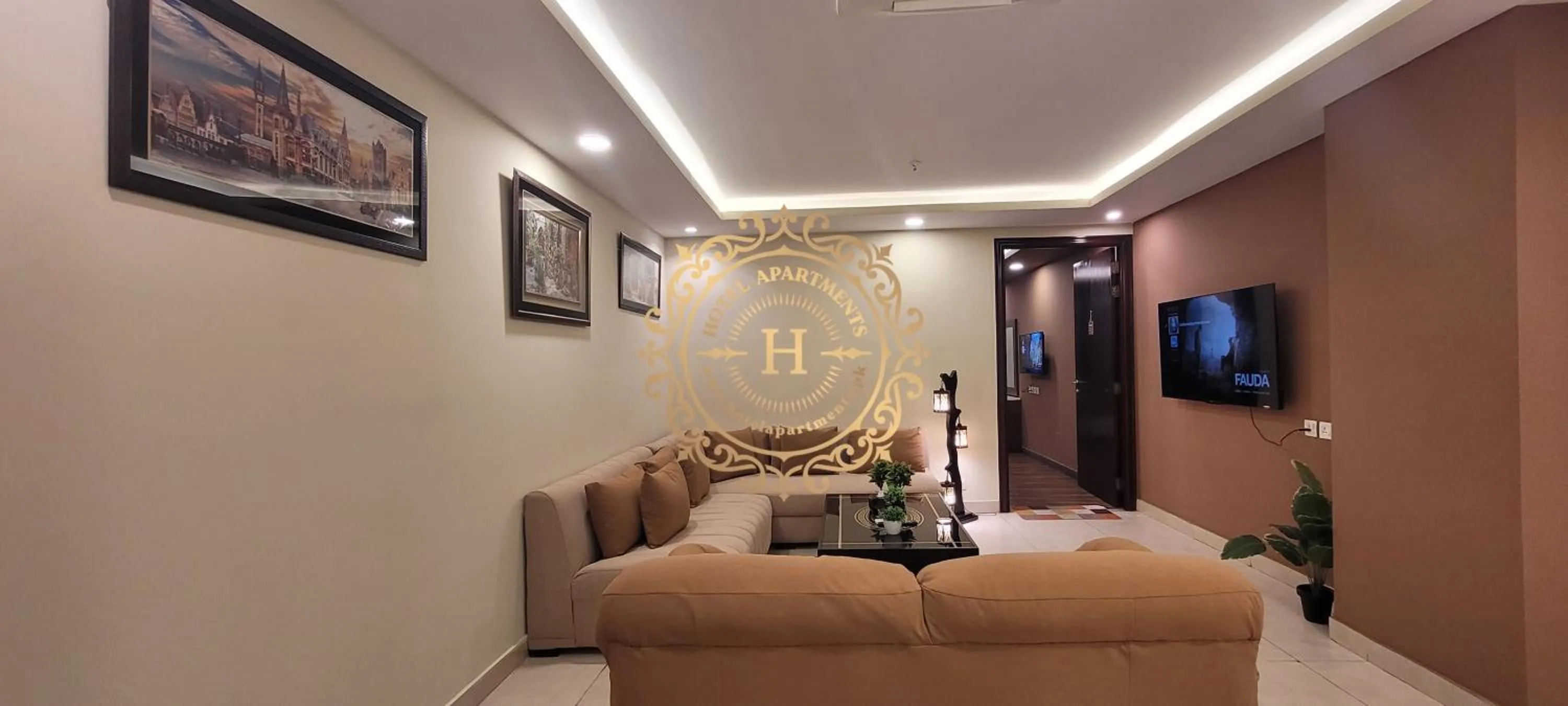 Communal lounge/ TV room in Goldcrest Apartments