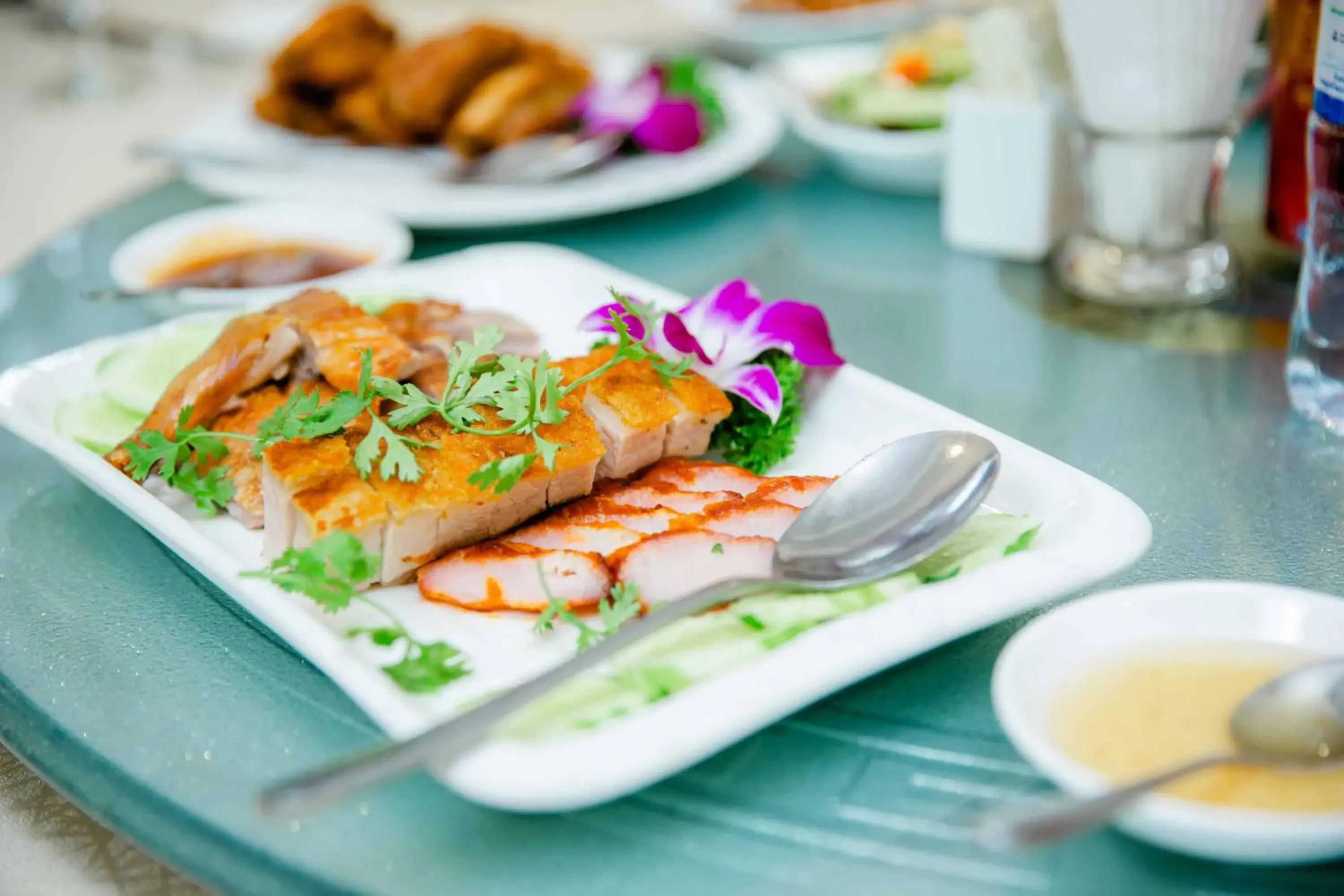 Restaurant/places to eat in Le President Hotel Restaurant/places to eat in Le President Hotel