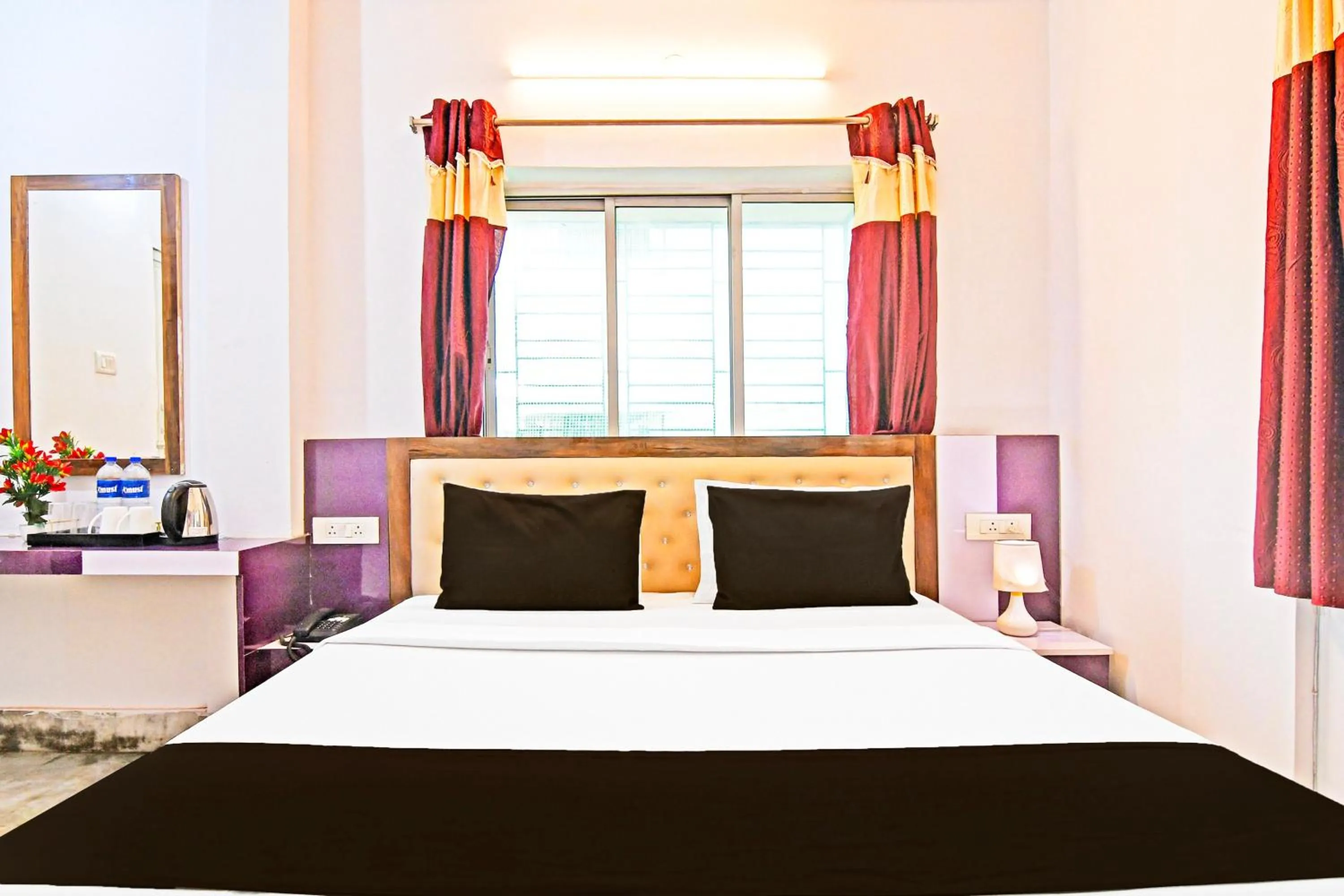 Bedroom, Bed in Hotel O by OYO Green Palace