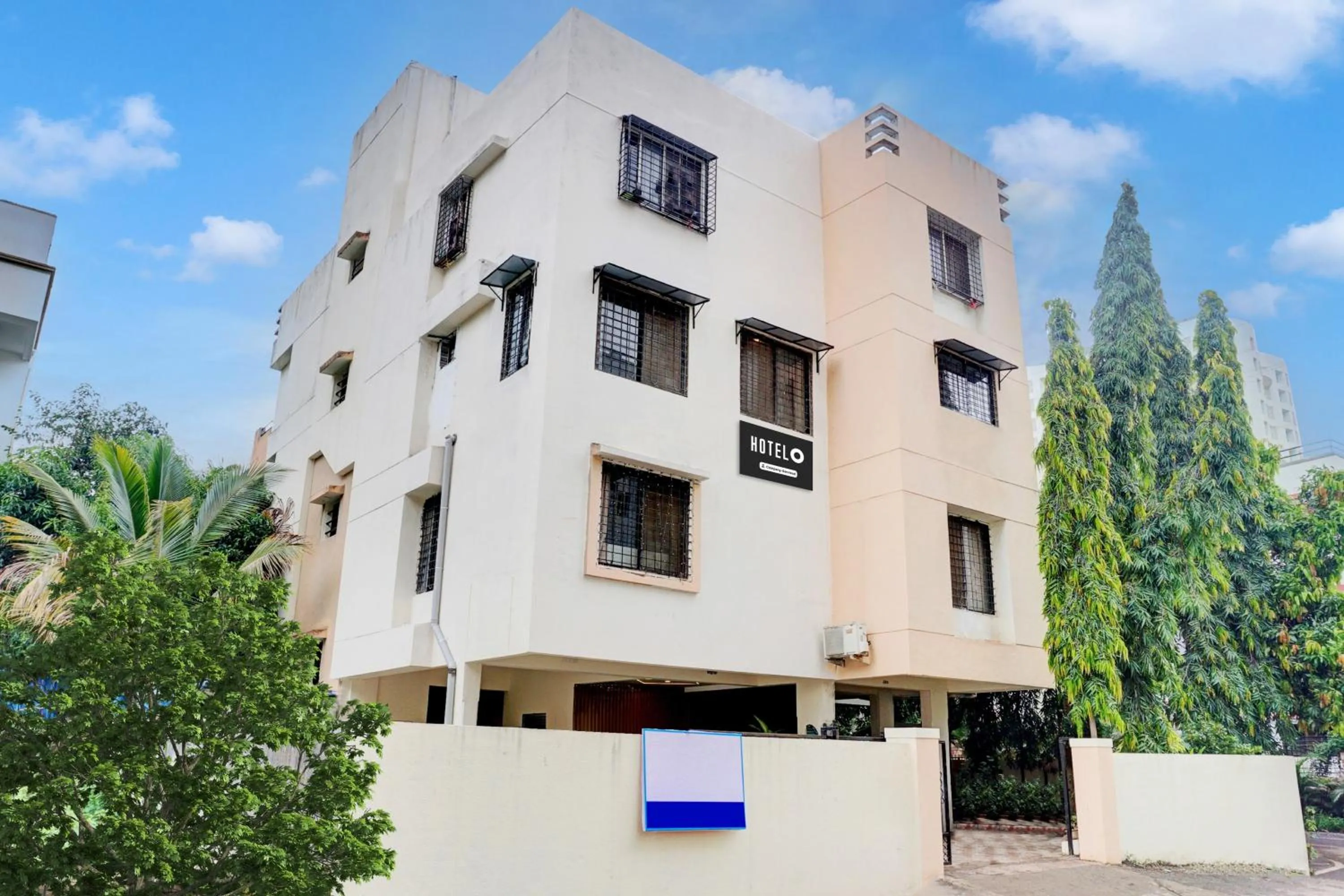 Facade/entrance in Super Hotel O Laxman Nagar Baner