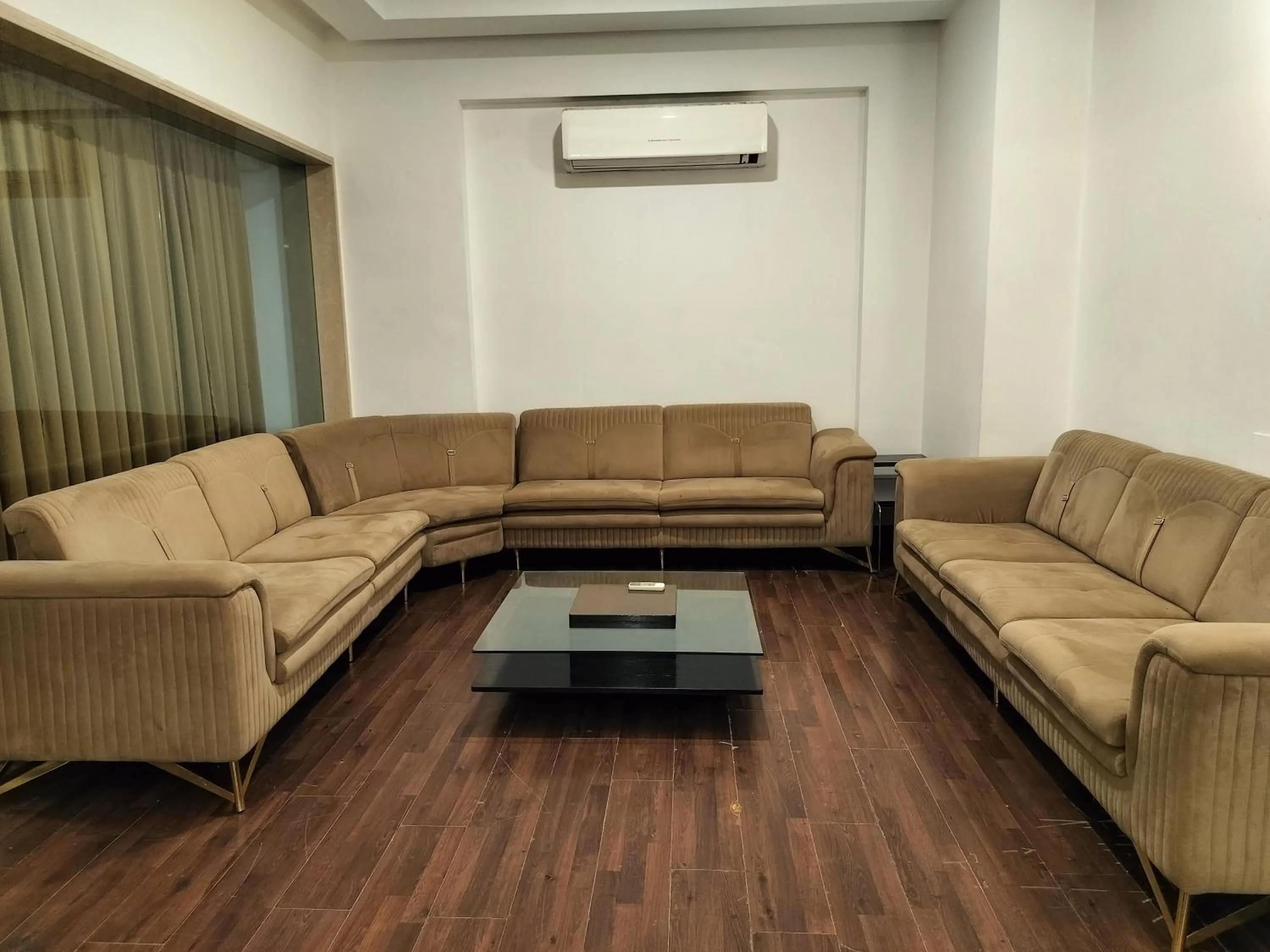 Bedroom in Bel-La Monde Hotel Chhattarpur South Delhi