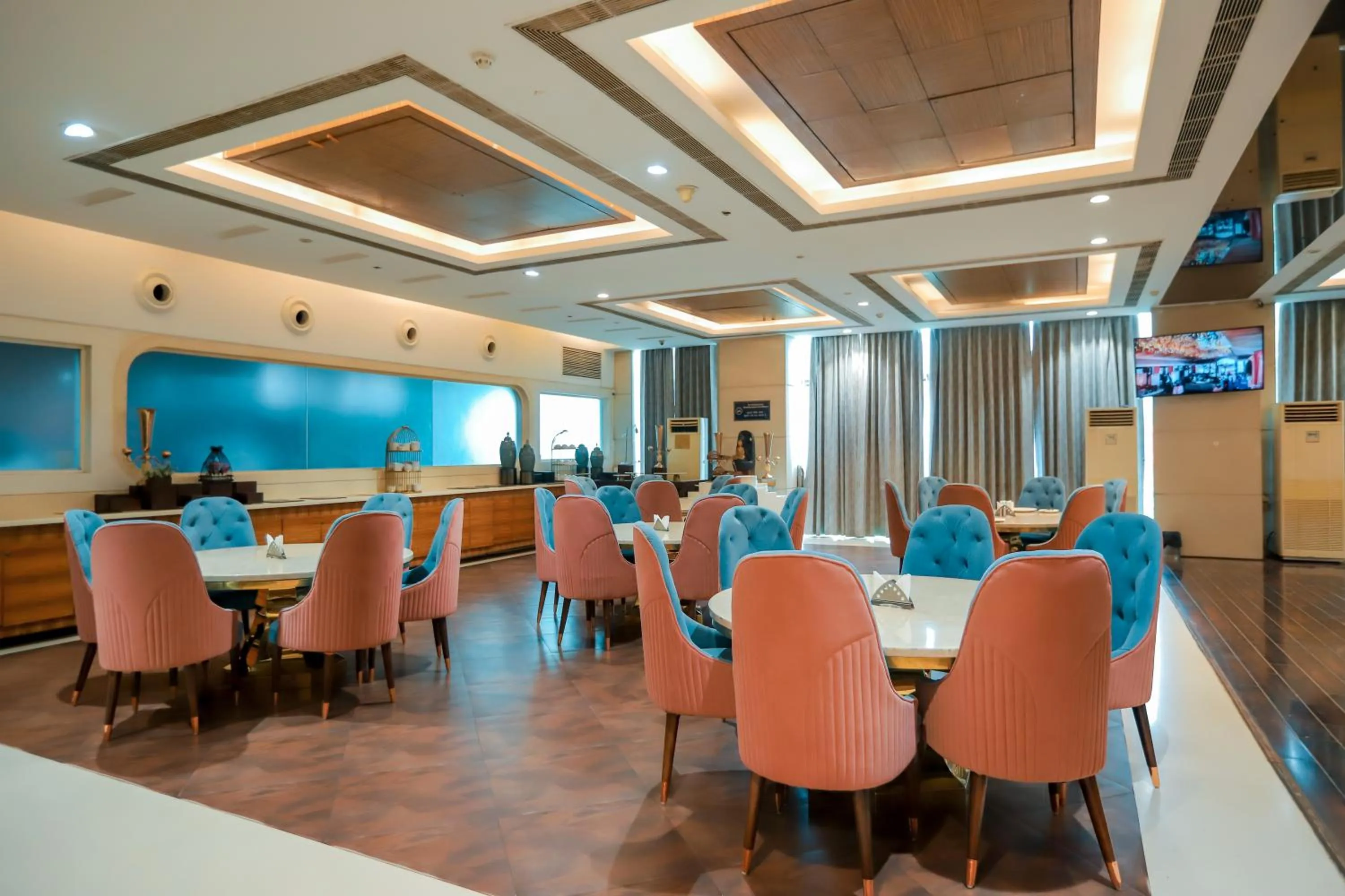 Restaurant/places to eat in Bel-La Monde Hotel Chhattarpur South Delhi