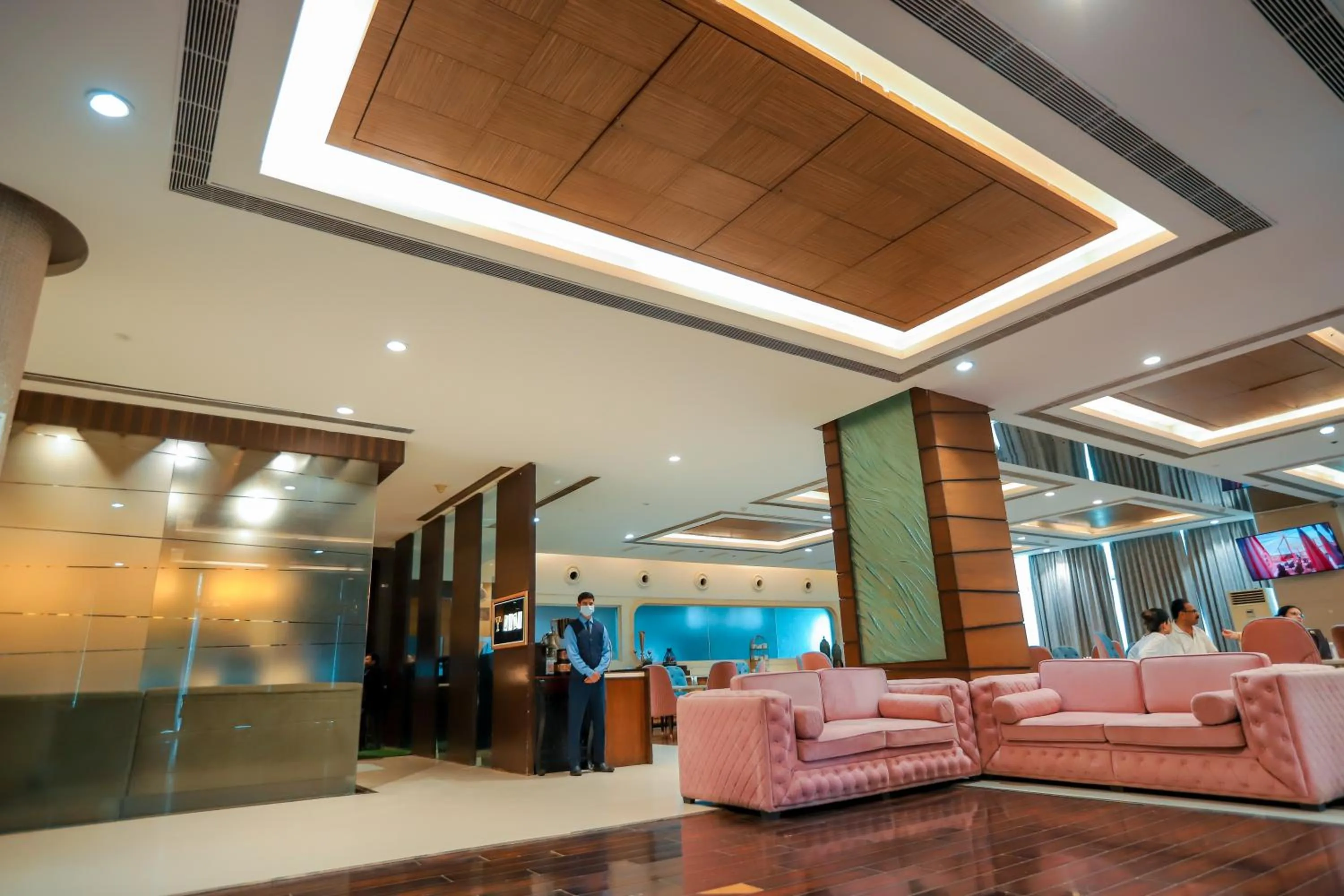 Restaurant/places to eat in Bel-La Monde Hotel Chhattarpur South Delhi