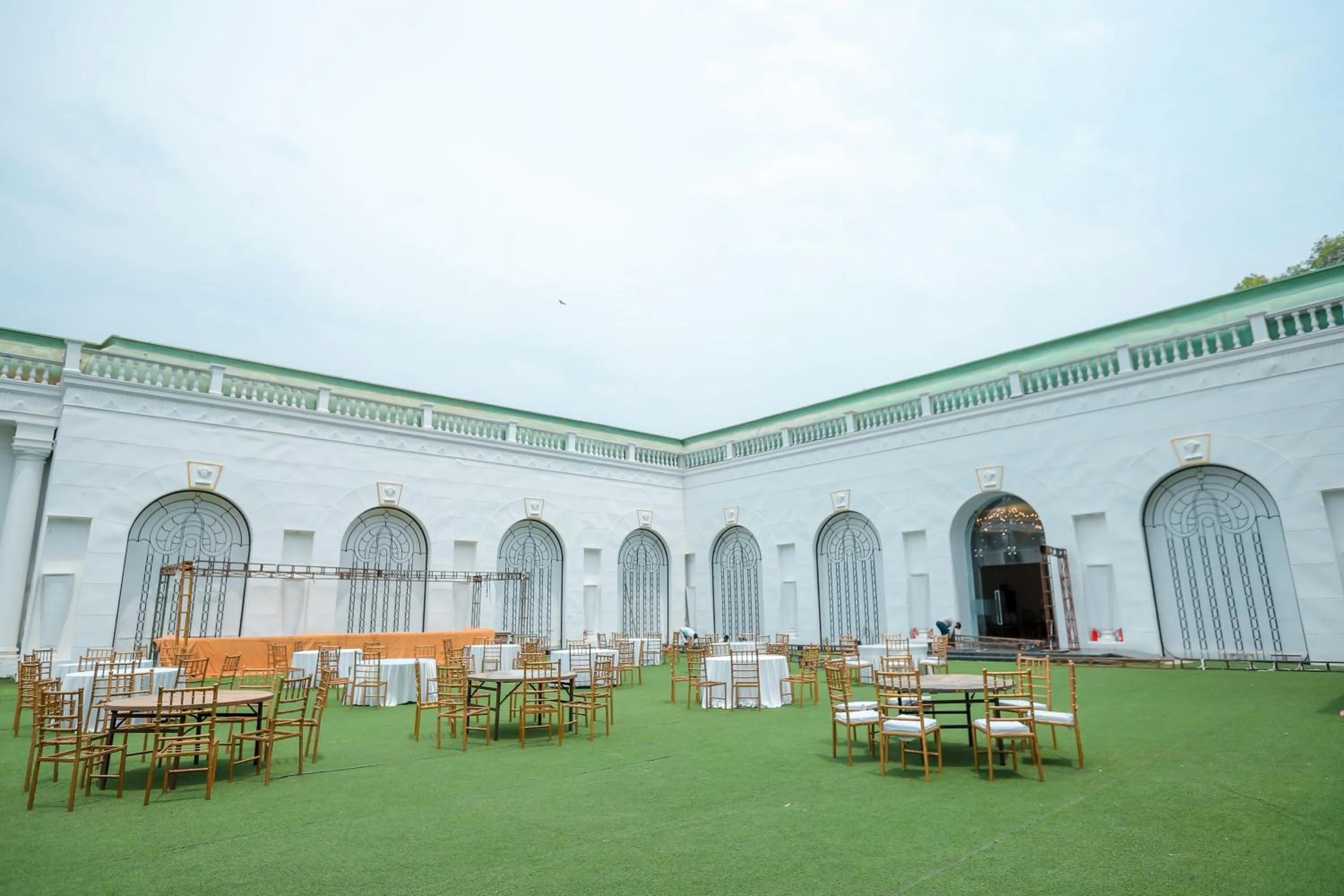 Banquet/Function facilities in Bel-La Monde Hotel Chhattarpur South Delhi