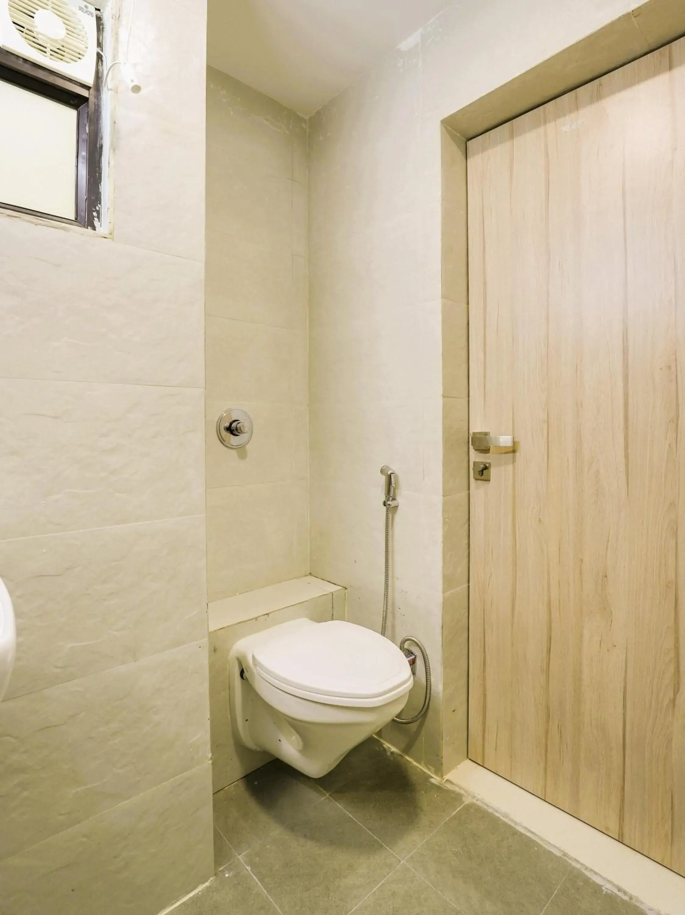 Superior King Room - single occupancy in StayGuru Hotel Atithi Superior King Room - single occupancy in StayGuru Hotel Atithi