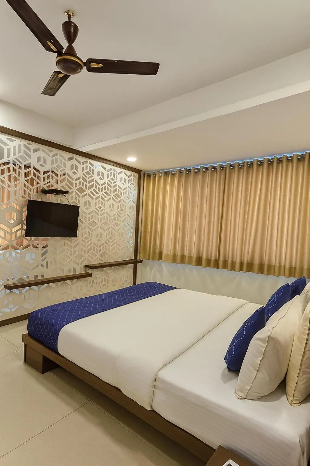 Bed in StayGuru Hotel Atithi