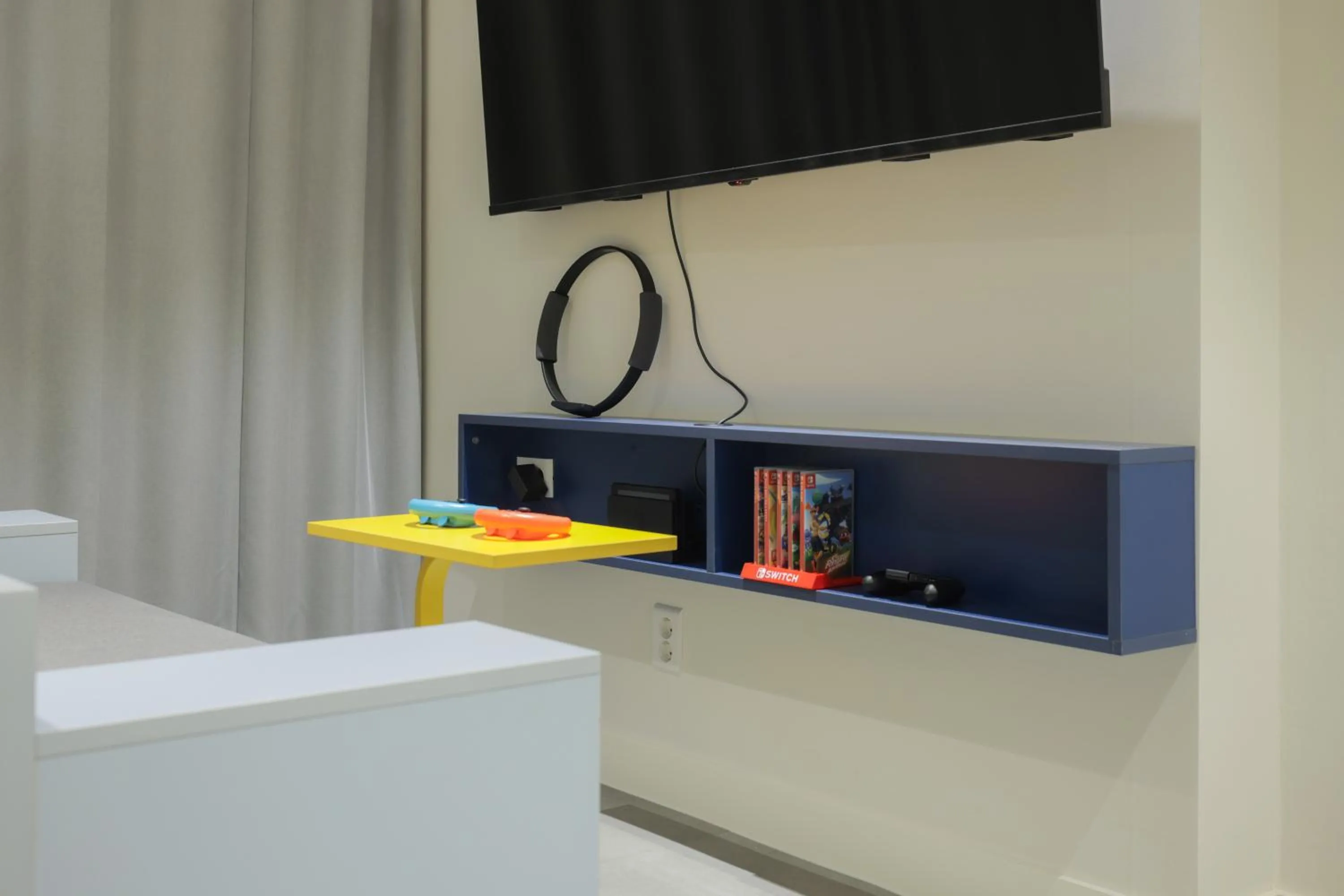 TV and multimedia in Time Terminal Hotel Daejeon 2nd by Anook