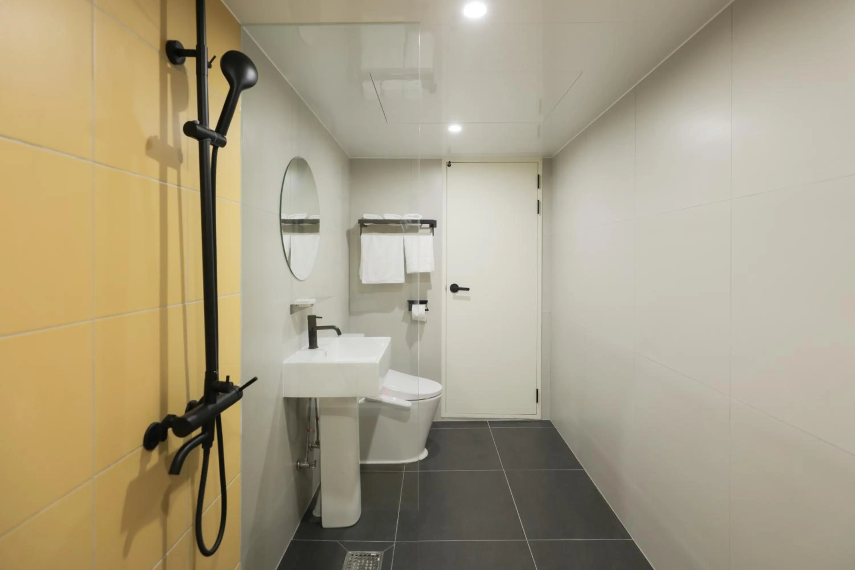 Shower in Time Terminal Hotel Daejeon 2nd by Anook