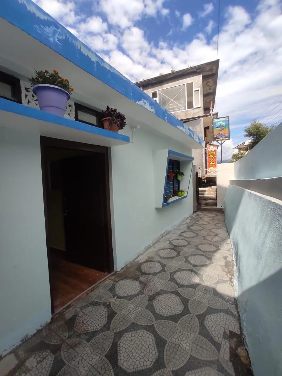 Property building in DHARAMSHALA inn MUNSYARI