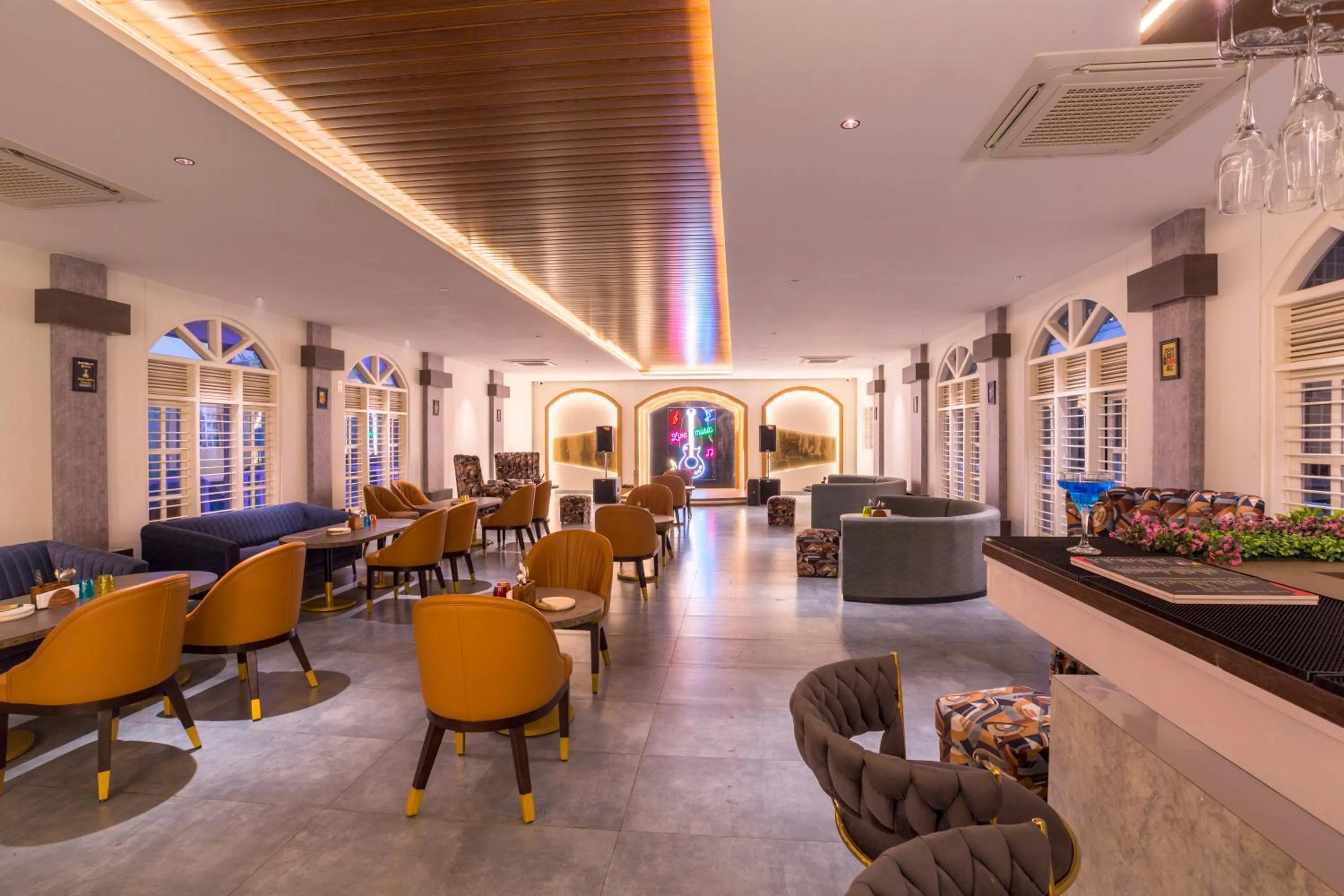 Lounge or bar in Nirantara Resort & Spa