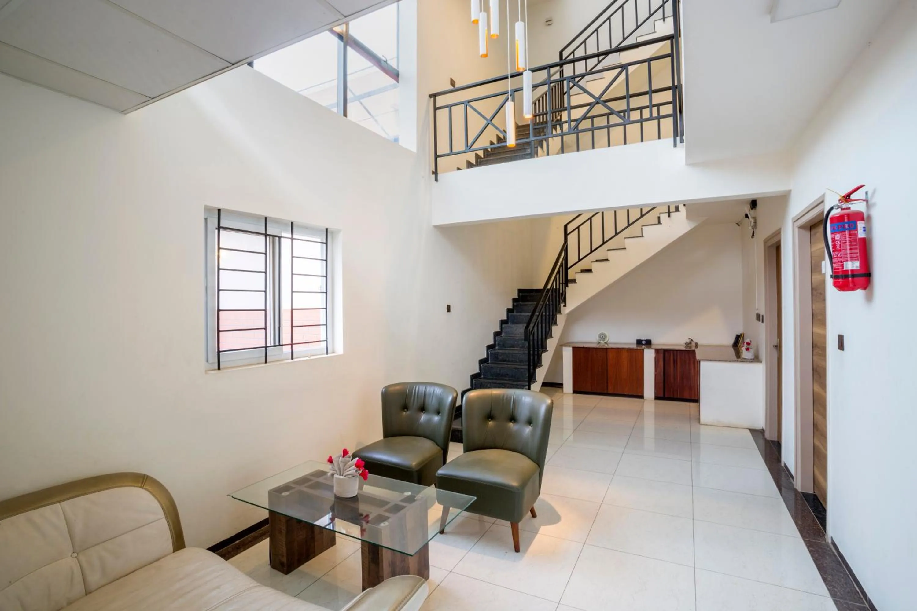 Seating area in Nirantara Resort & Spa