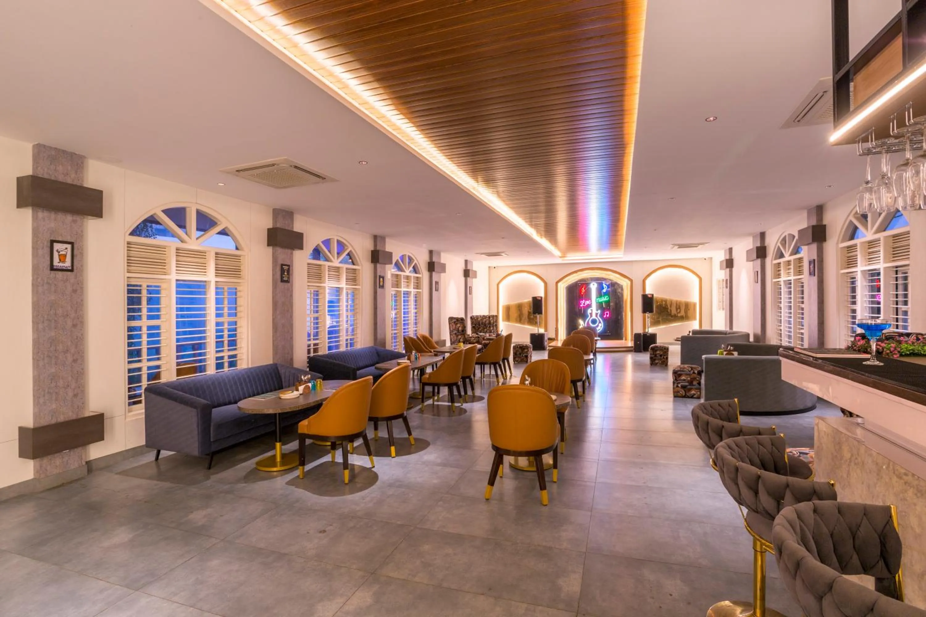 Lounge or bar in Nirantara Resort & Spa