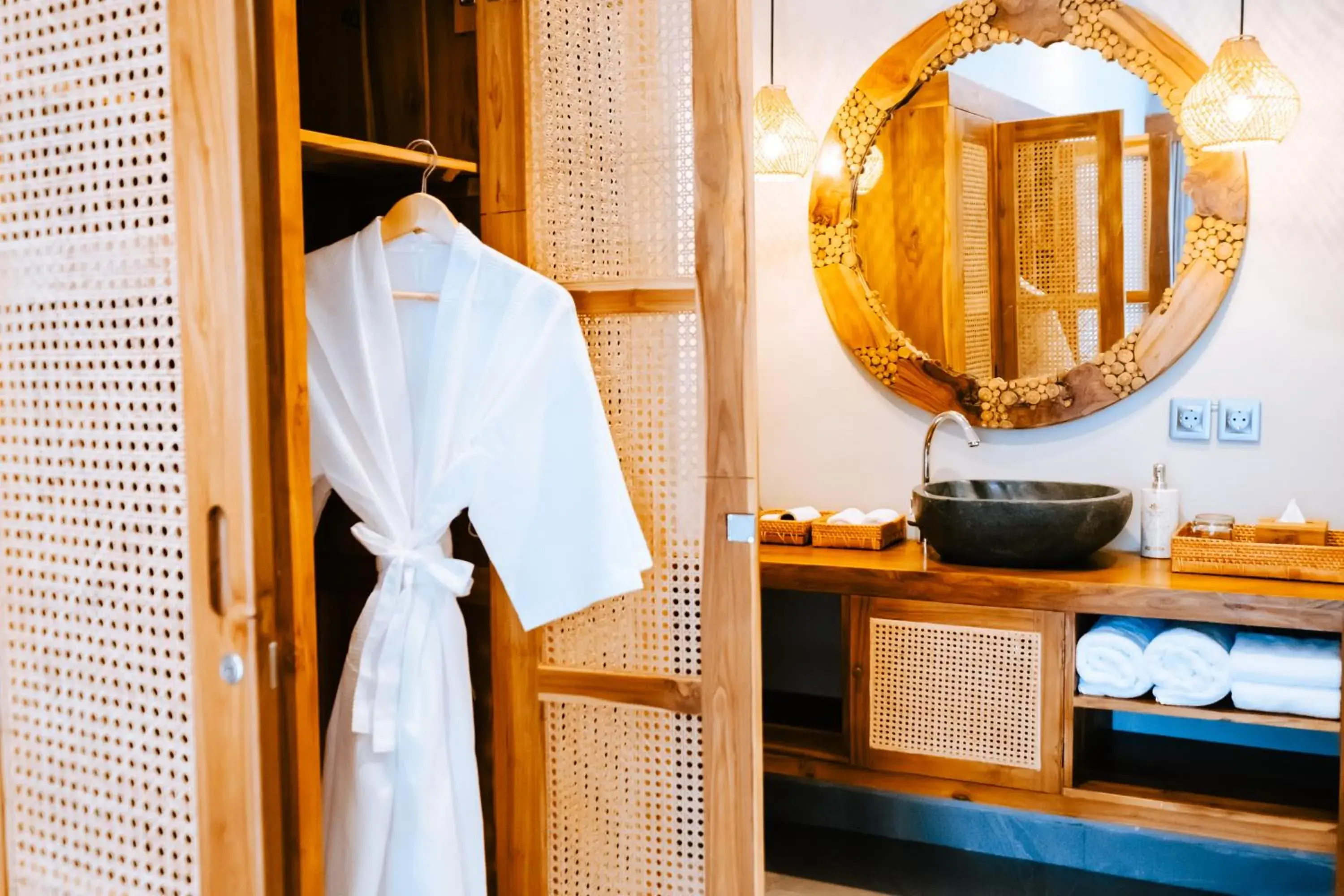 wardrobe in Villa Koura Kuta wardrobe in Villa Koura Kuta