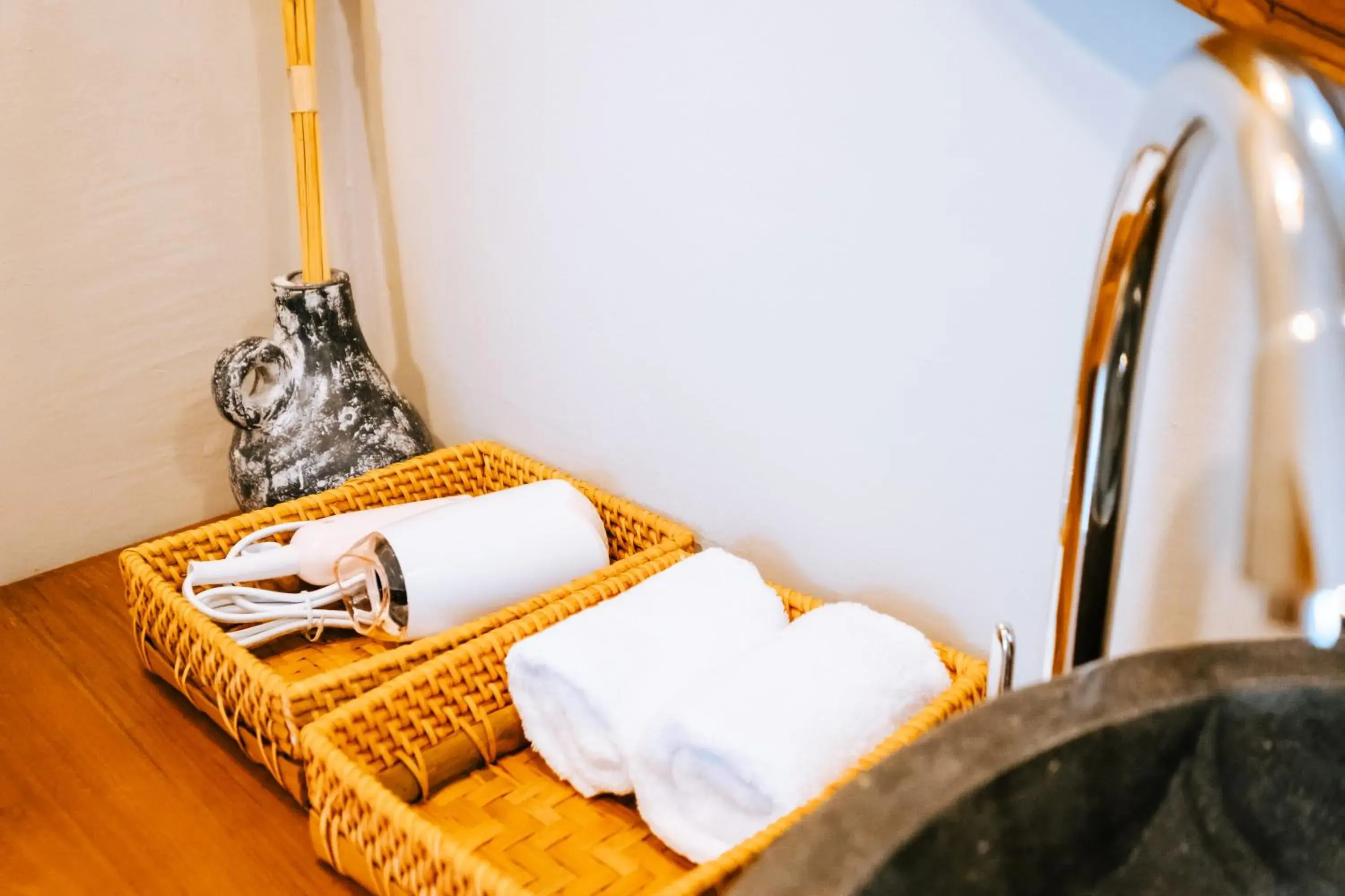 hair dryier, Bed in Villa Koura Kuta hair dryier, Bed in Villa Koura Kuta