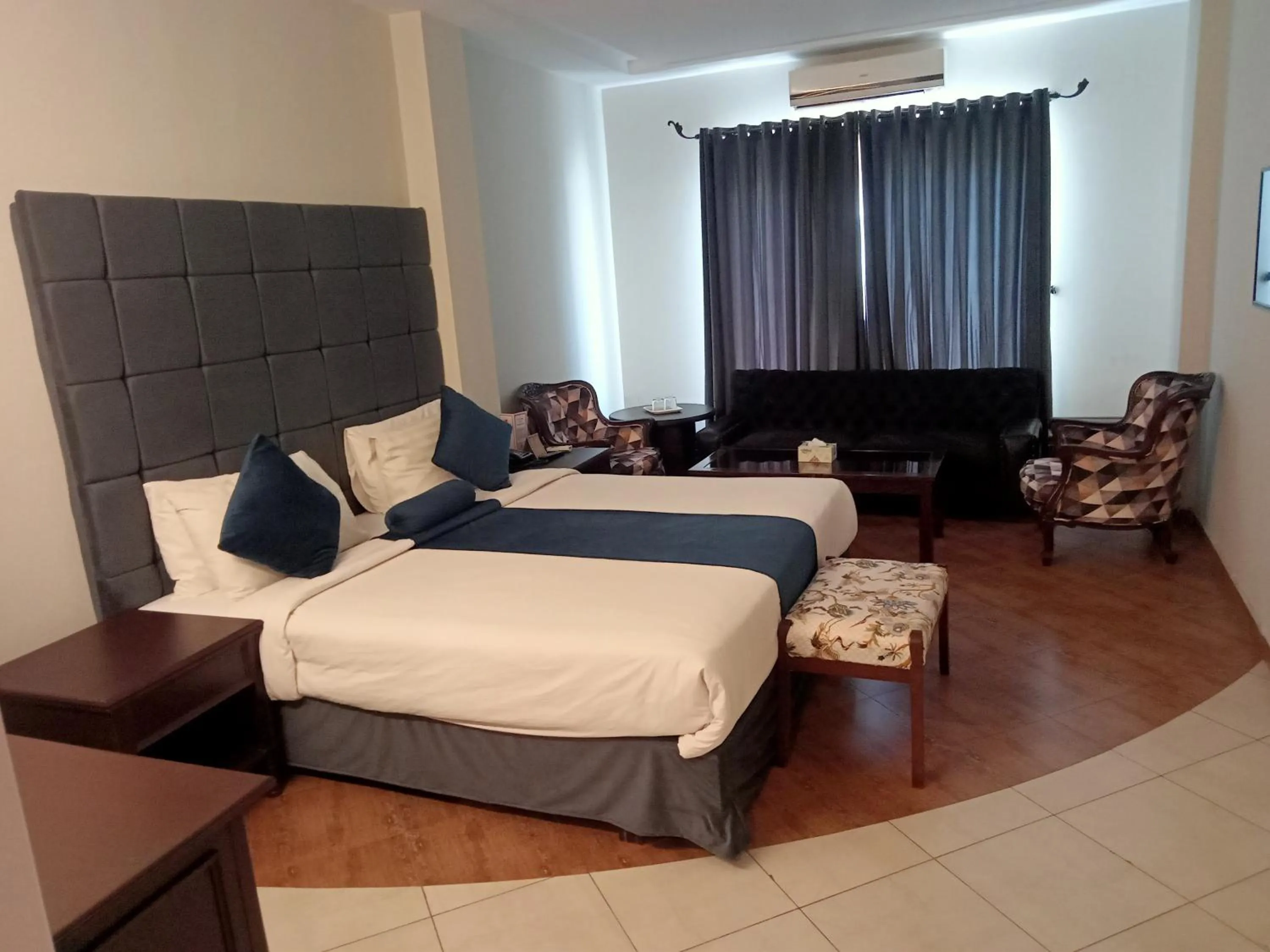 Bedroom, Bed in Grand Regency