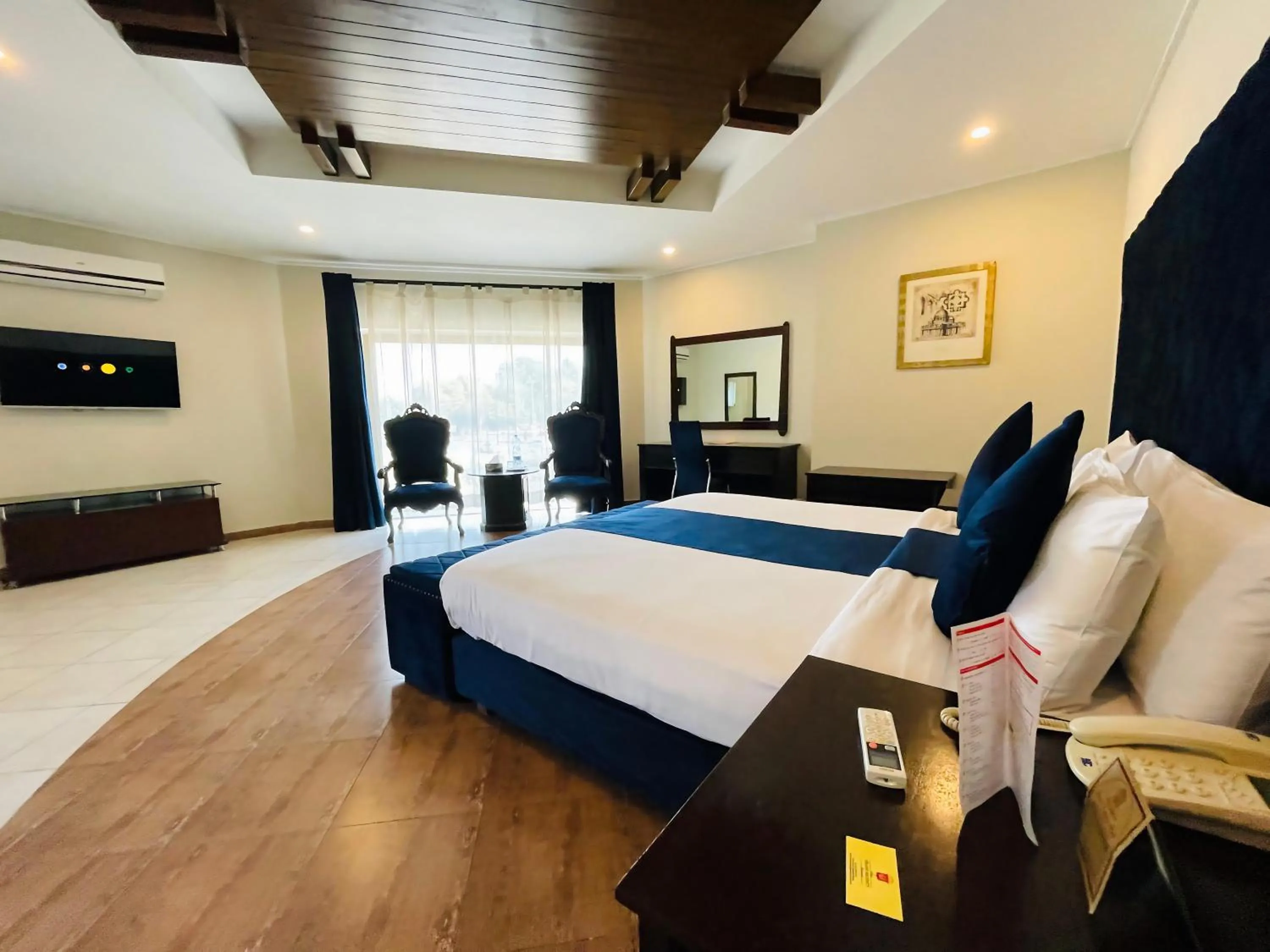 Bedroom, Bed in Grand Regency