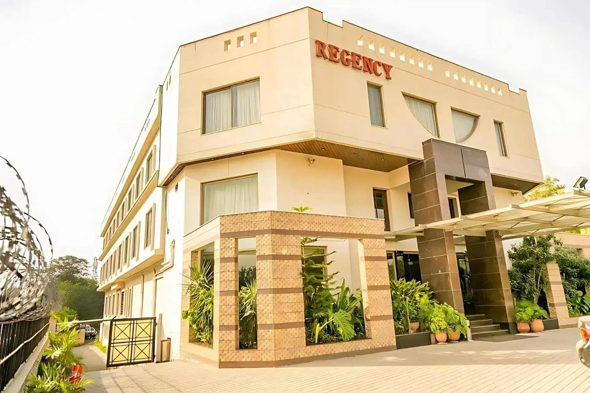 Property building in Grand Regency Property building in Grand Regency