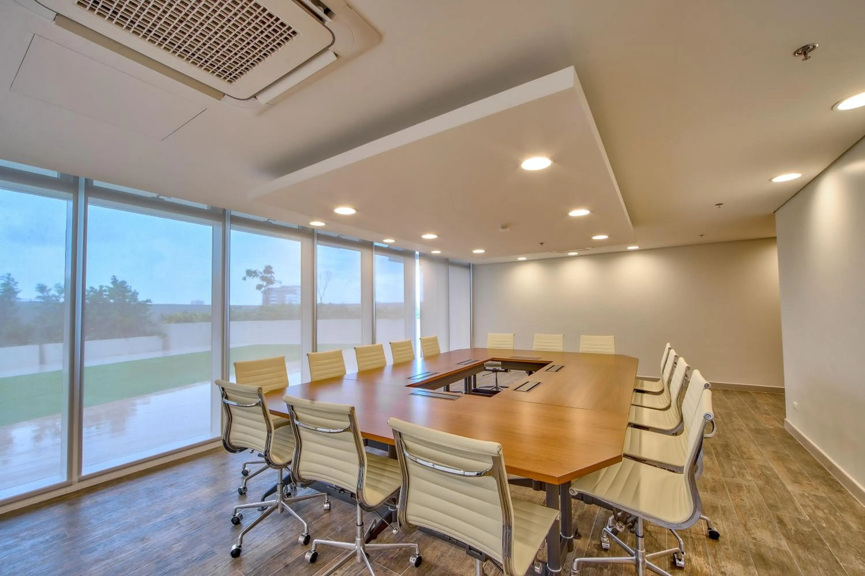 Meeting/conference room in The Connor Serviced Residences Managed by HII