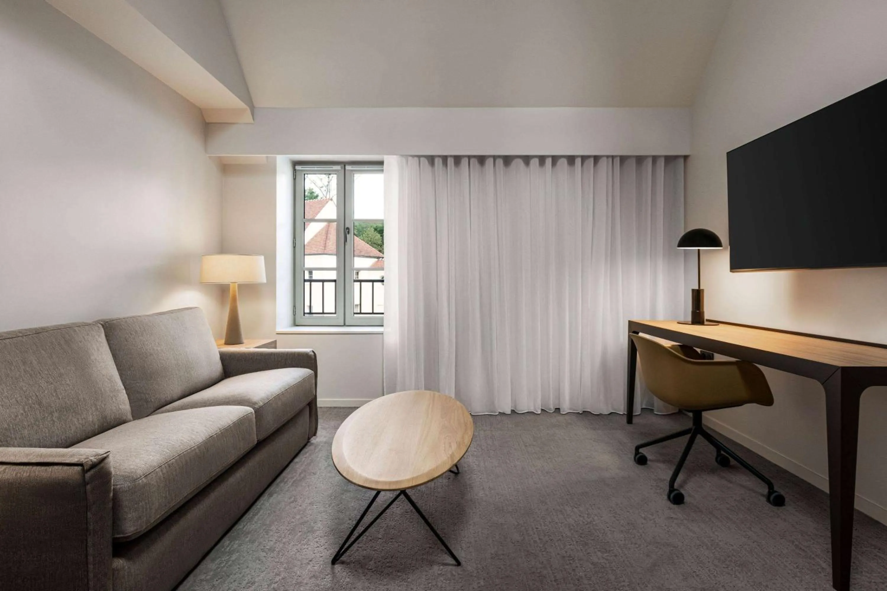 Photo of the whole room in Dolce by Wyndham Versailles - Domaine du Montcel