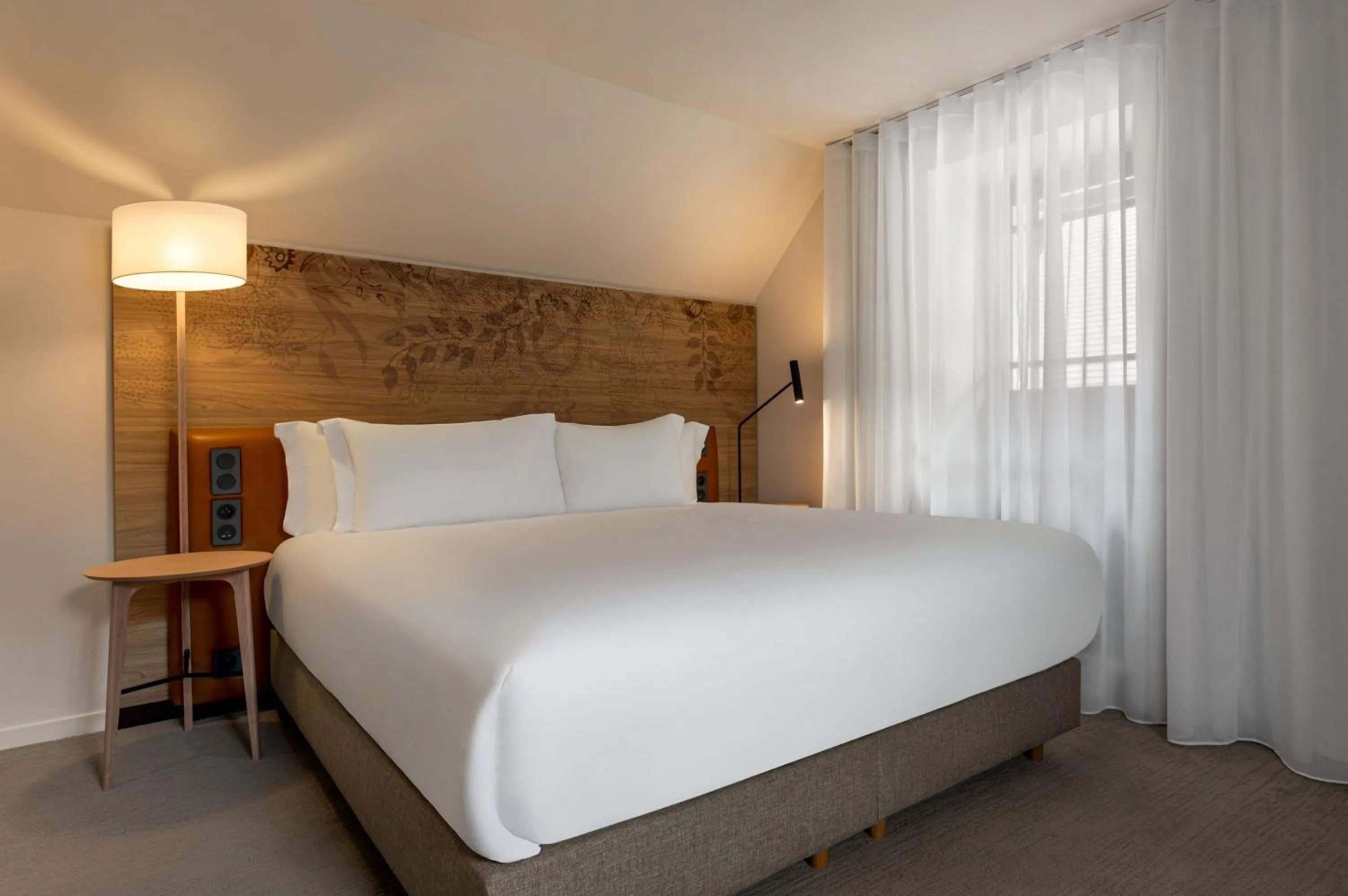 Bedroom, Bed in Dolce by Wyndham Versailles - Domaine du Montcel