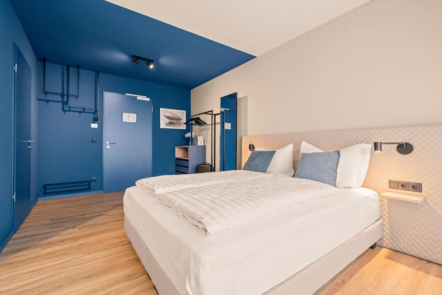 Bed in Motel42-Temporary Living