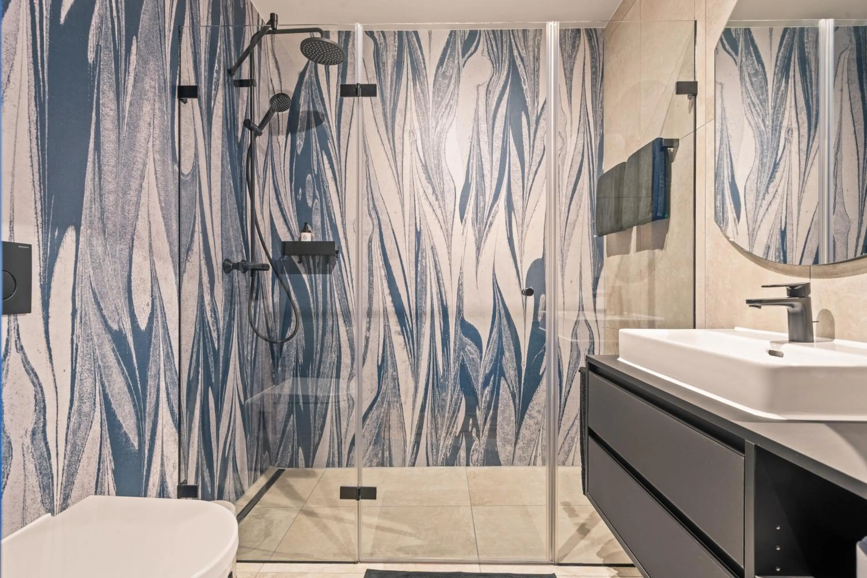 Shower in Motel42-Temporary Living