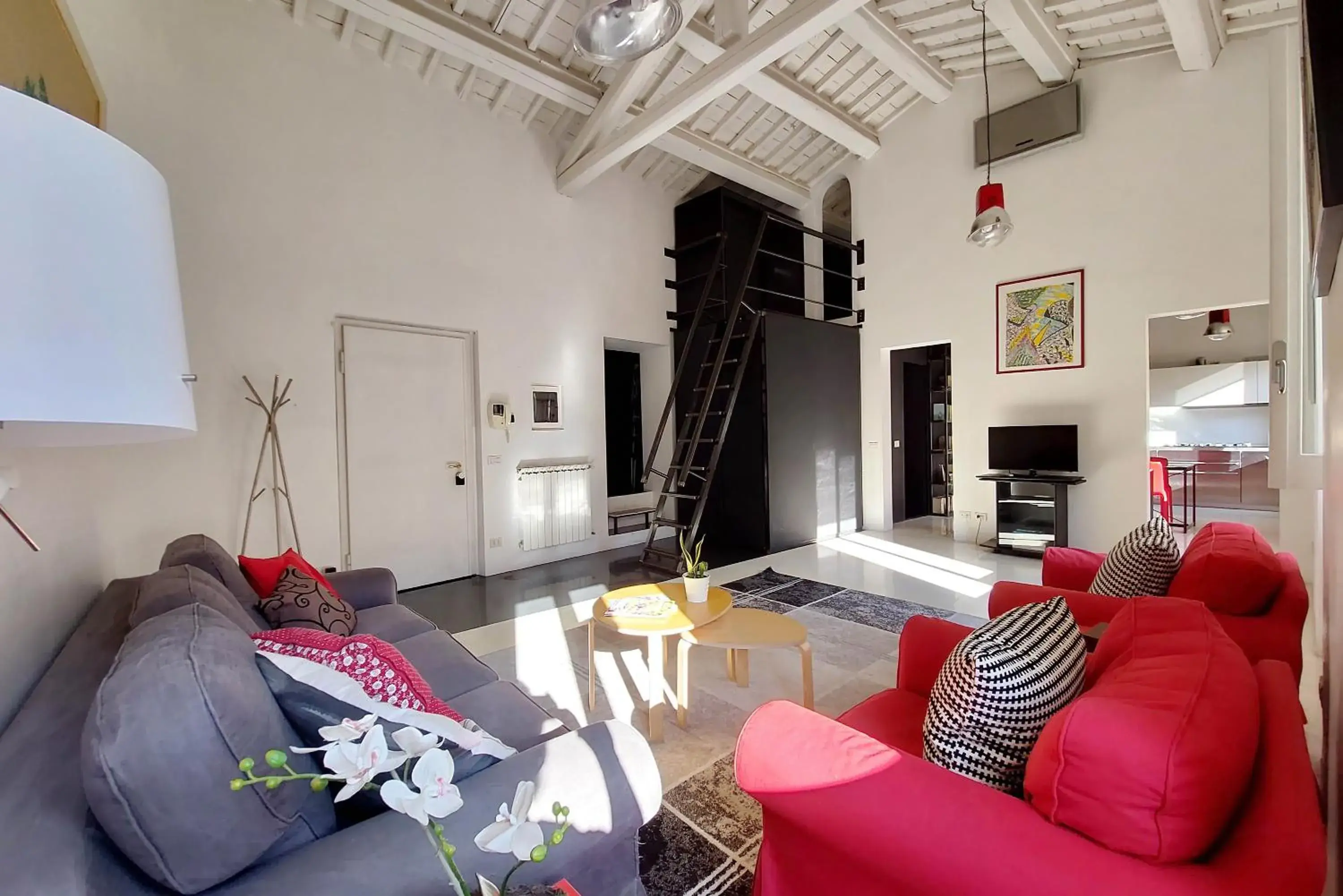 Trastevere Design Loft - My Extra Home Trastevere Design Loft - My Extra Home
