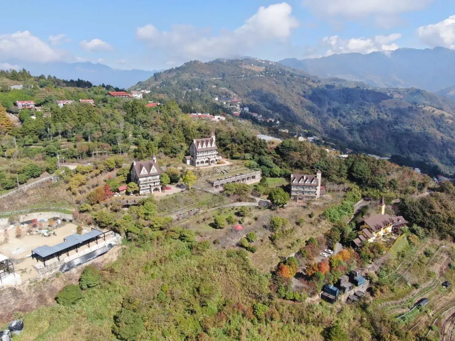 Property building in 日初雲來民宿 Property building in 日初雲來民宿