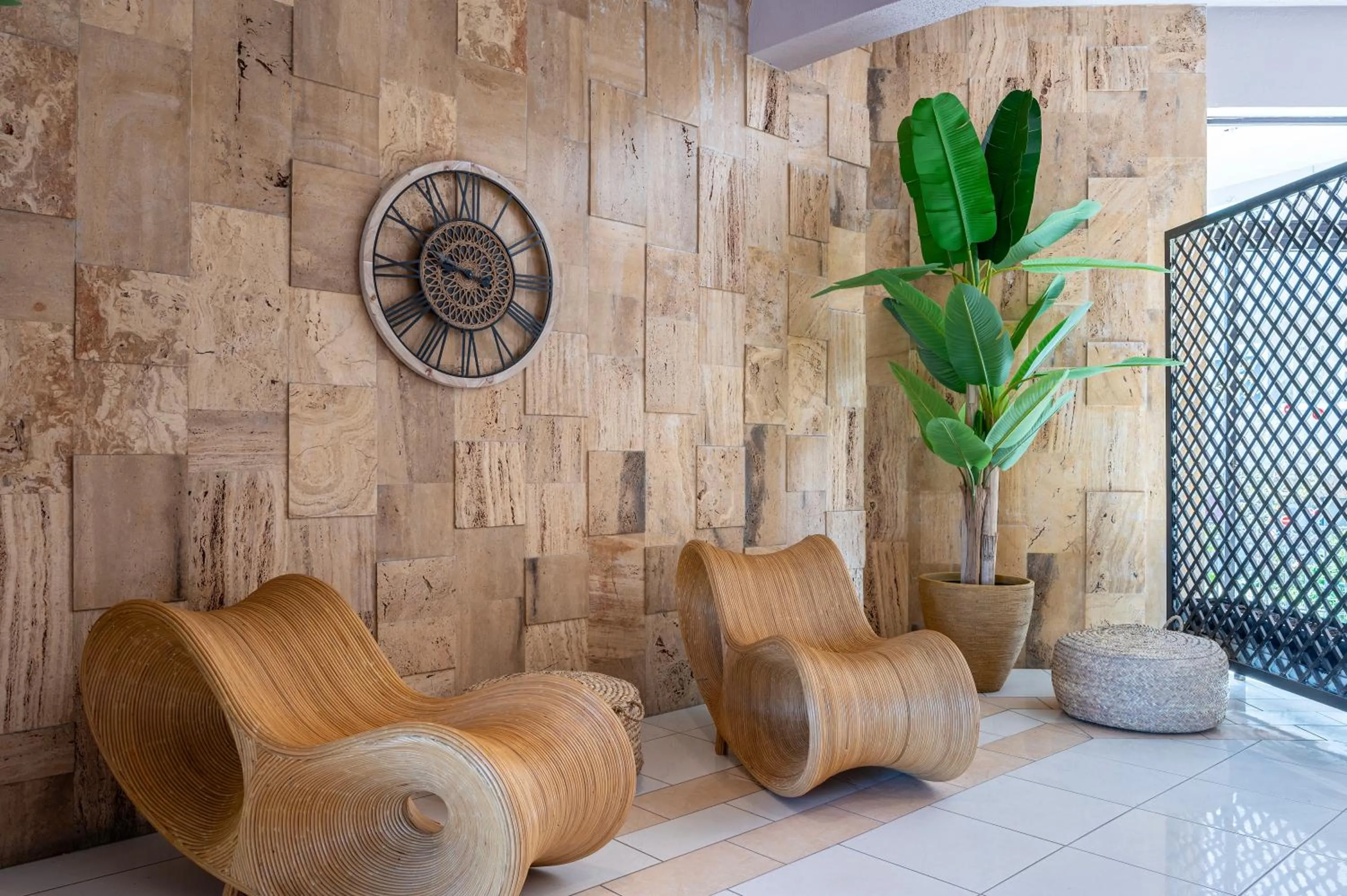 Restaurant/places to eat in Aegean Bay Hotel