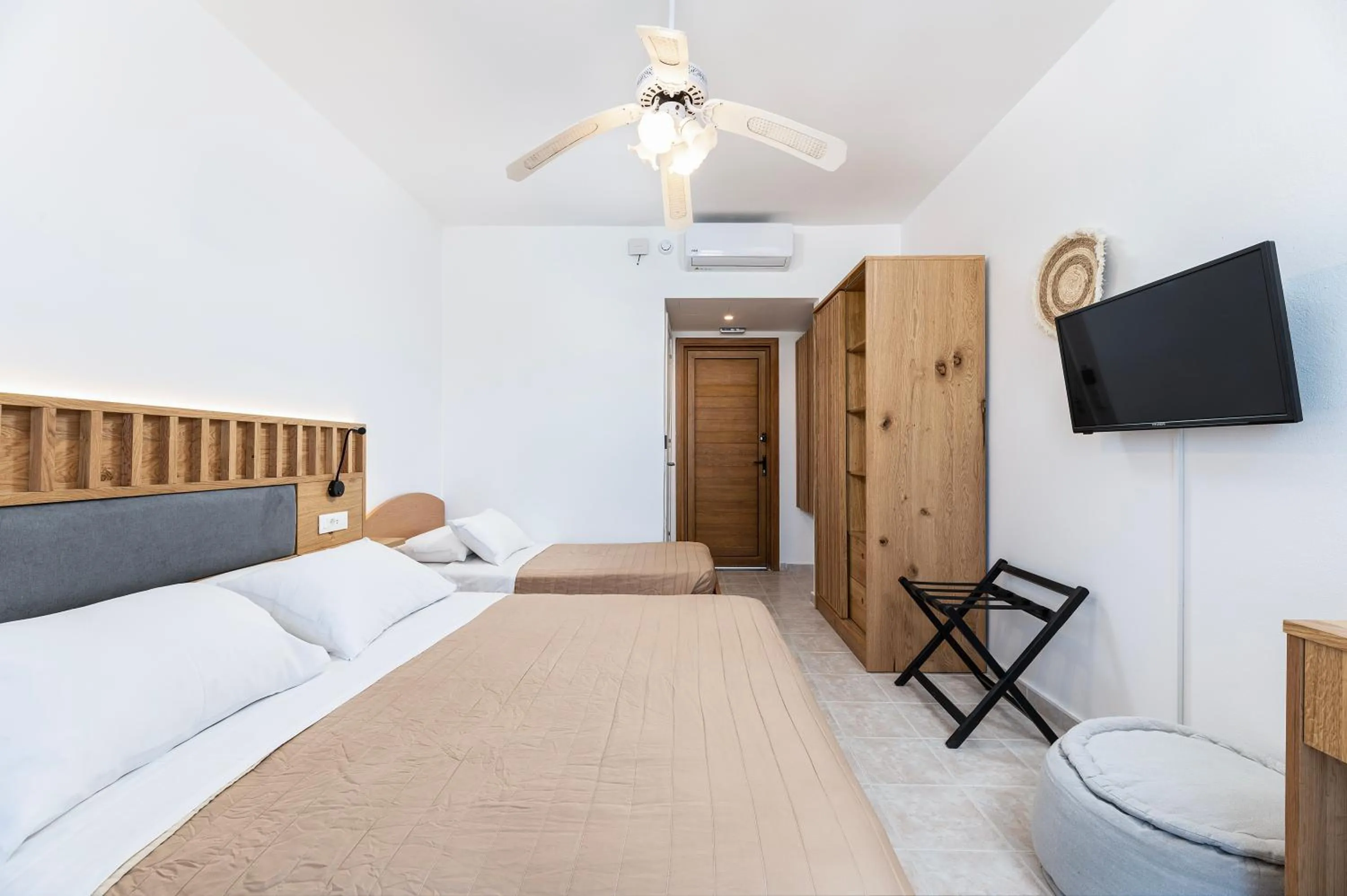 Bedroom, Bed in Aegean Bay Hotel