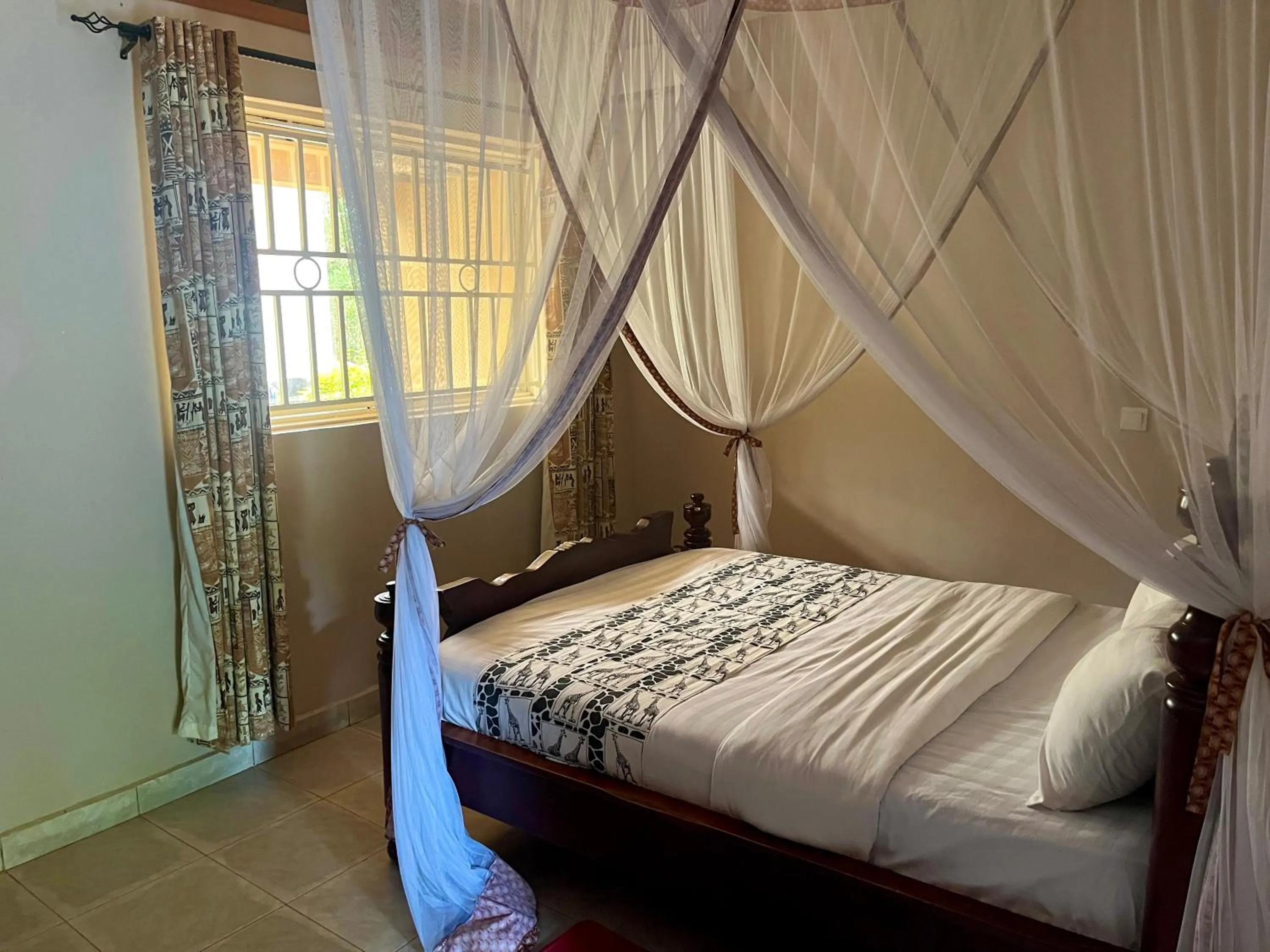 Lavic Country Resort Adjumani