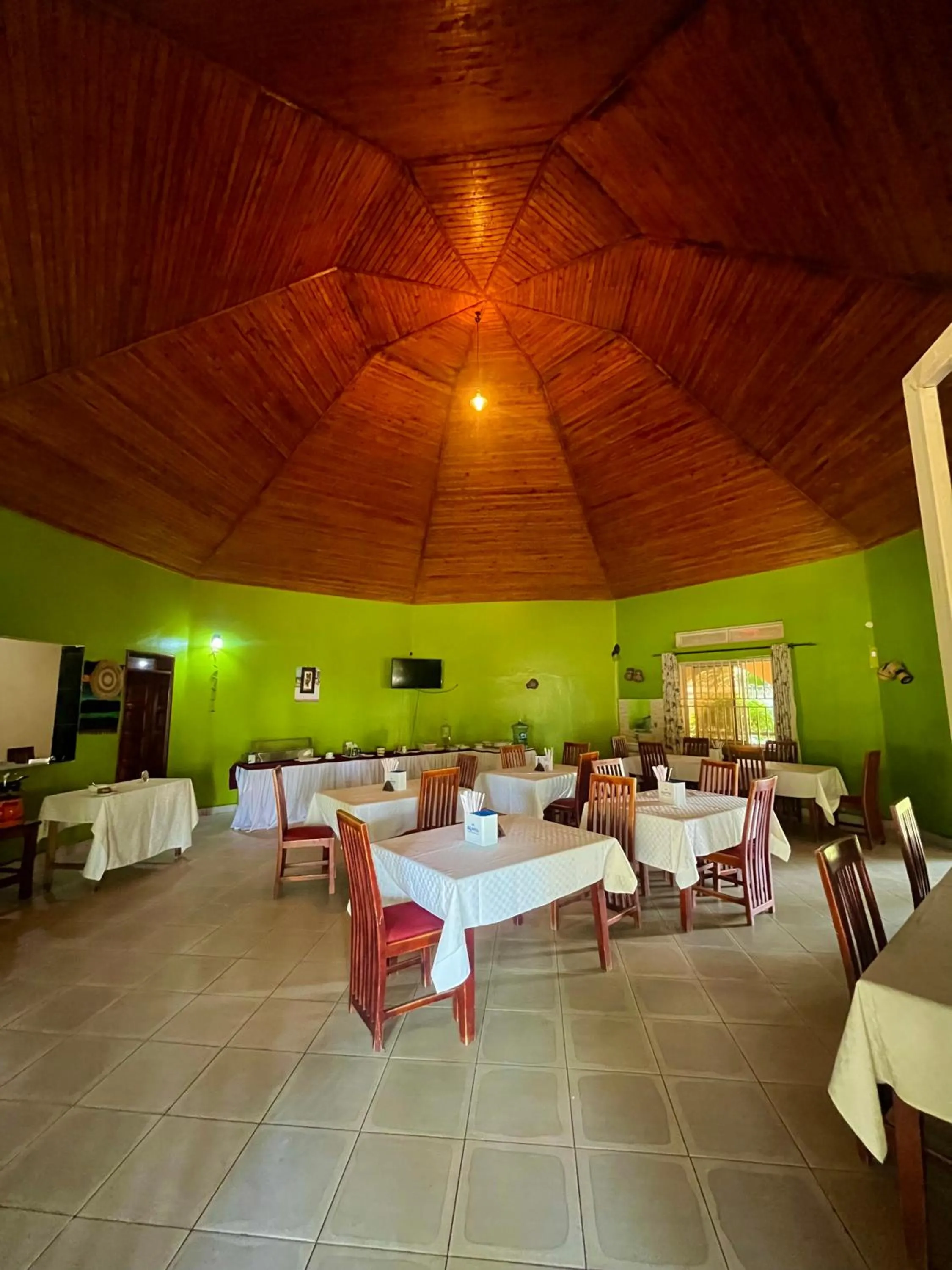 Restaurant/places to eat in Lavic Country Resort Adjumani