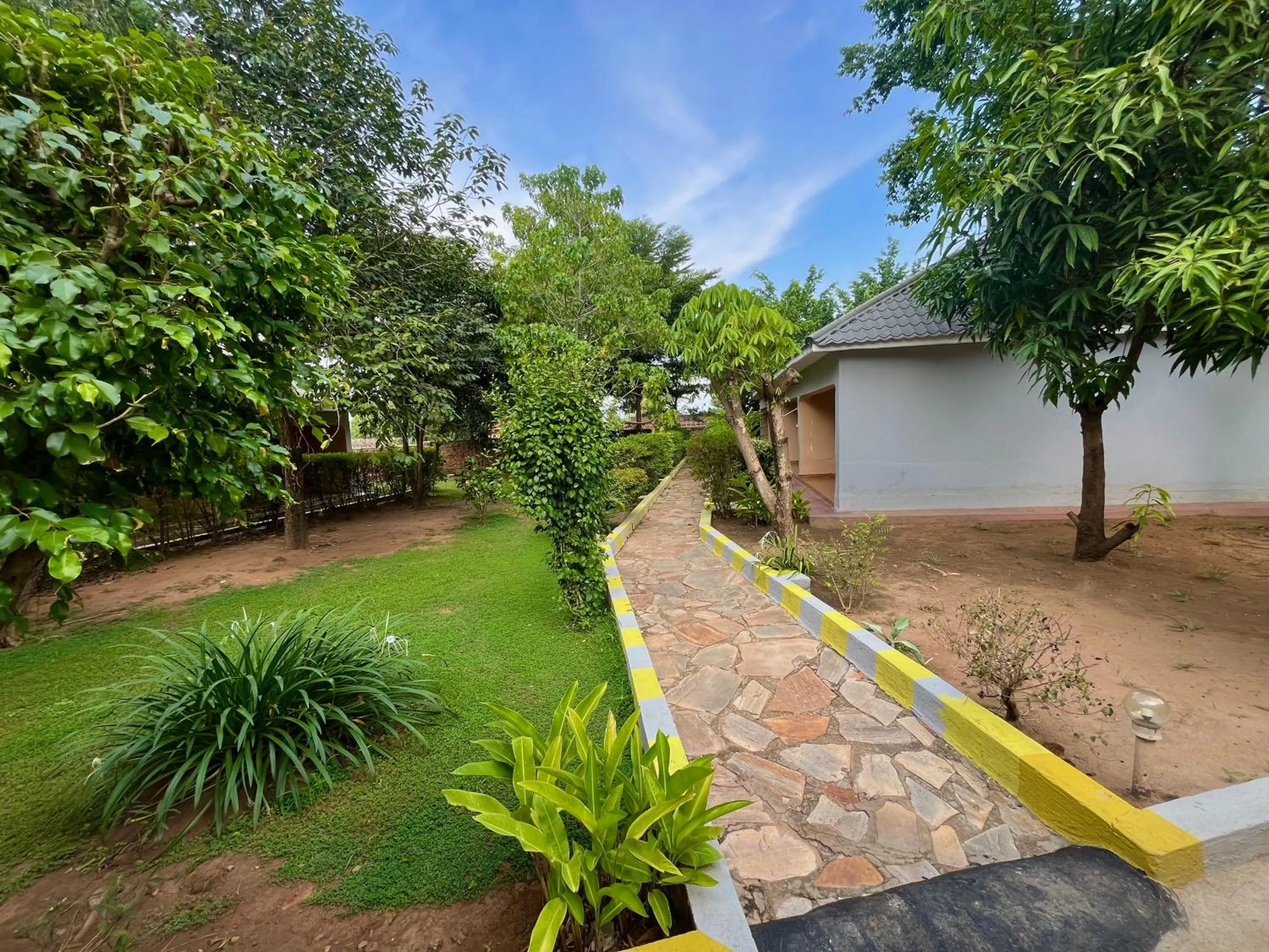 Lavic Country Resort Adjumani