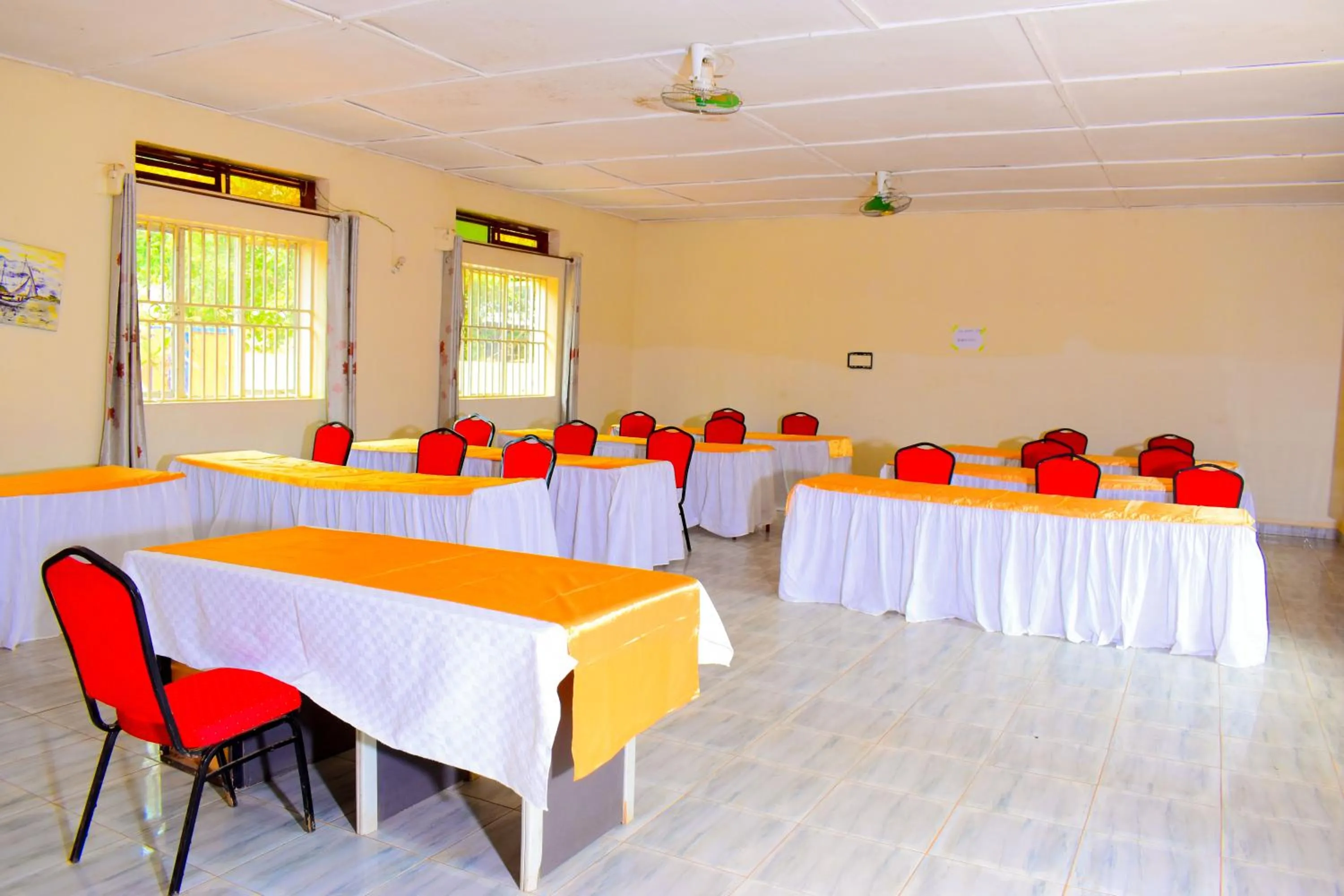 Lavic Country Resort Adjumani