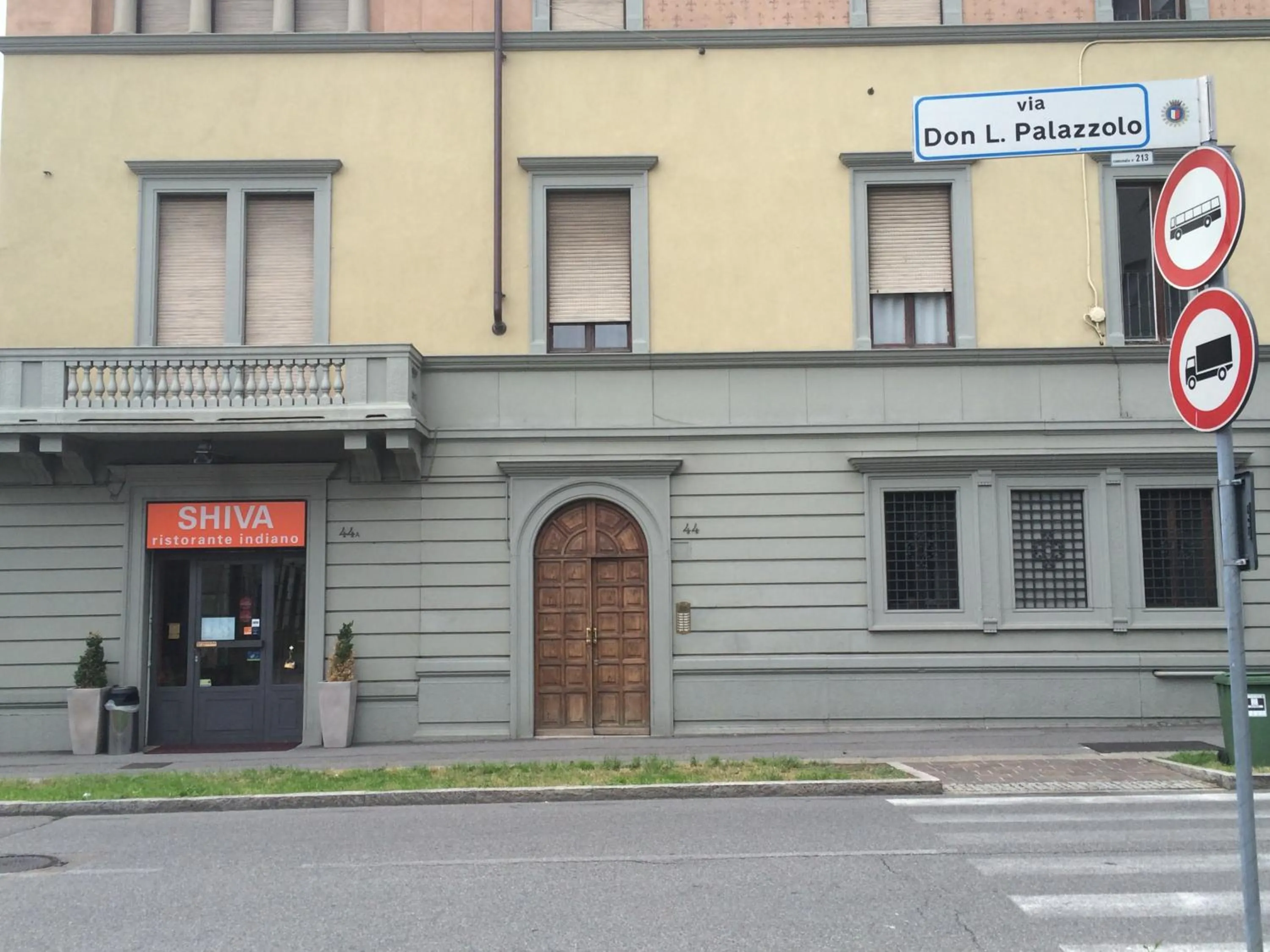 Facade/entrance in Dany Sweethouse