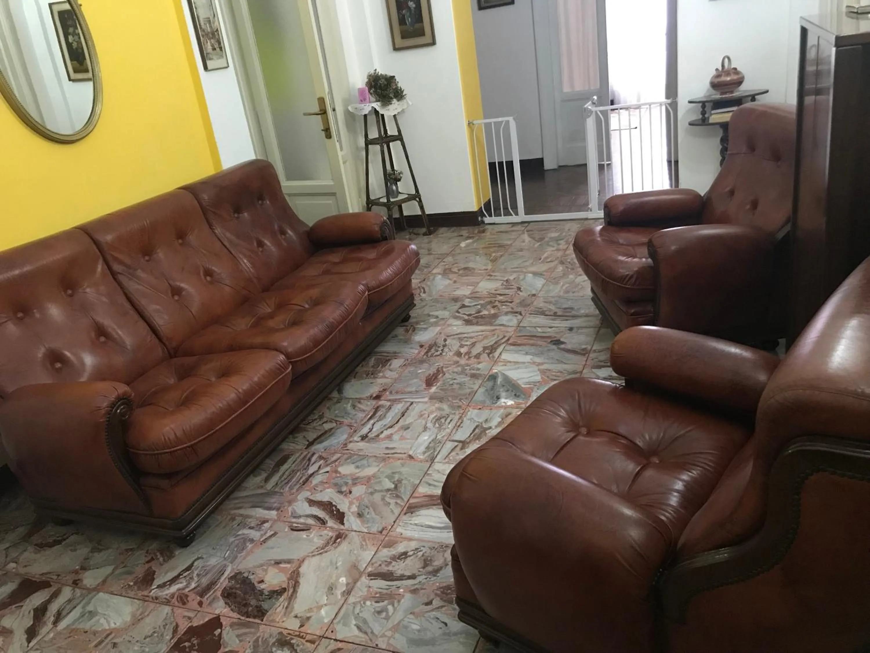 Facade/entrance in Dany Sweethouse